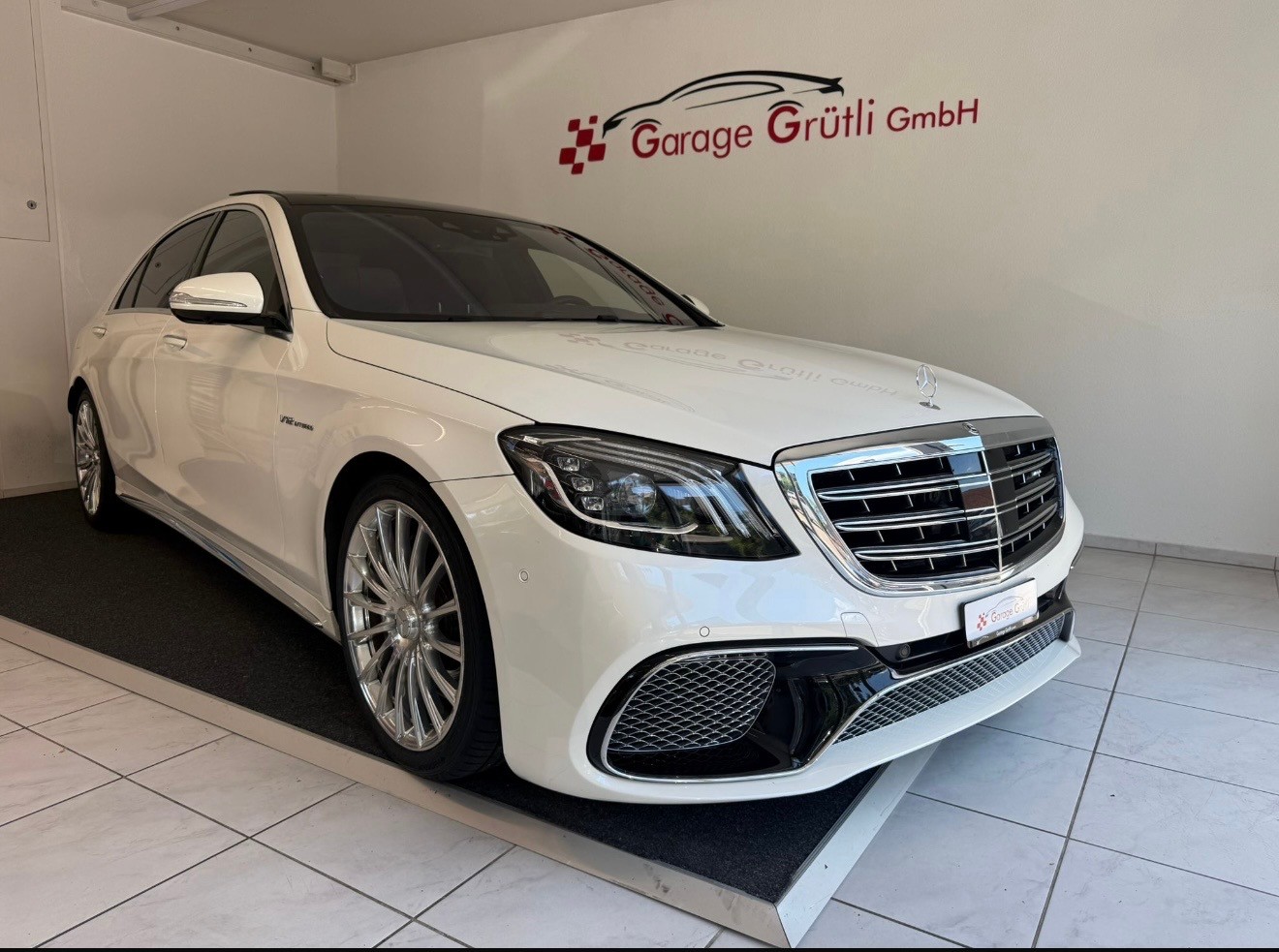 MERCEDES-BENZ S 65 V12 AMG lang