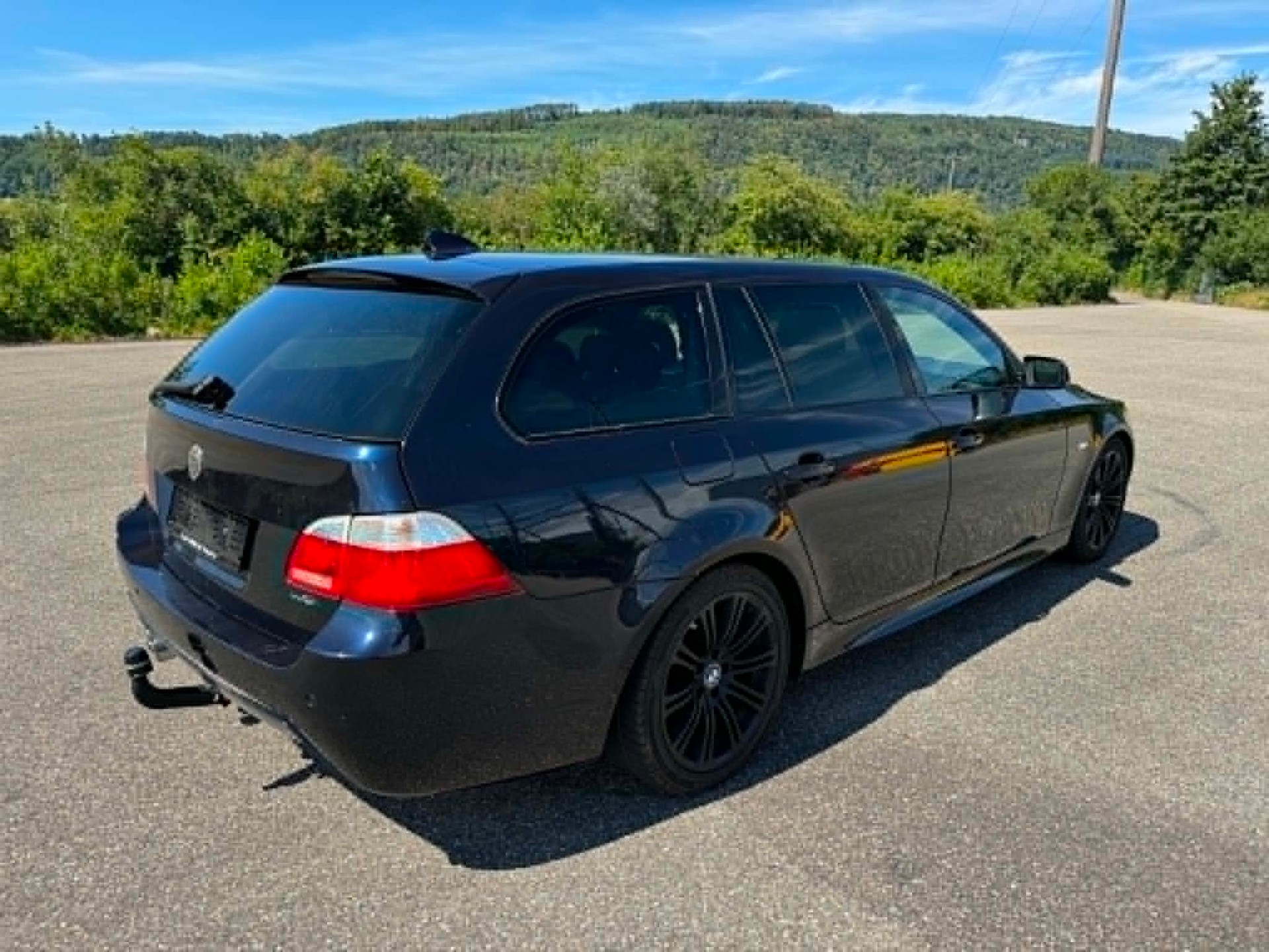 BMW 530i M-Sportpaket-image-3