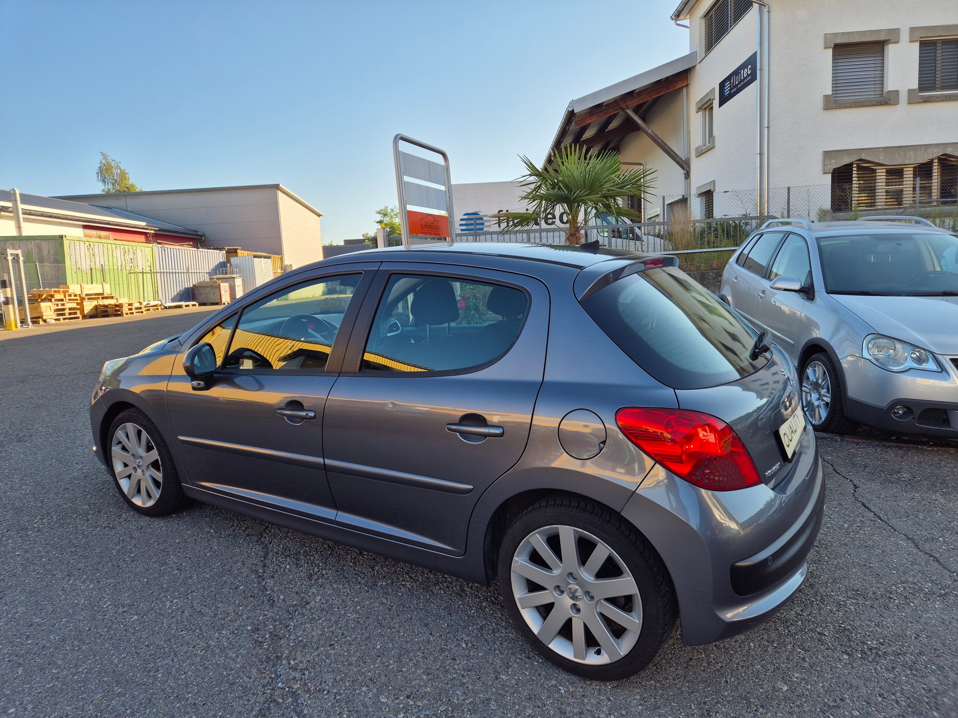 PEUGEOT 207 1.6 16V XT-image-11