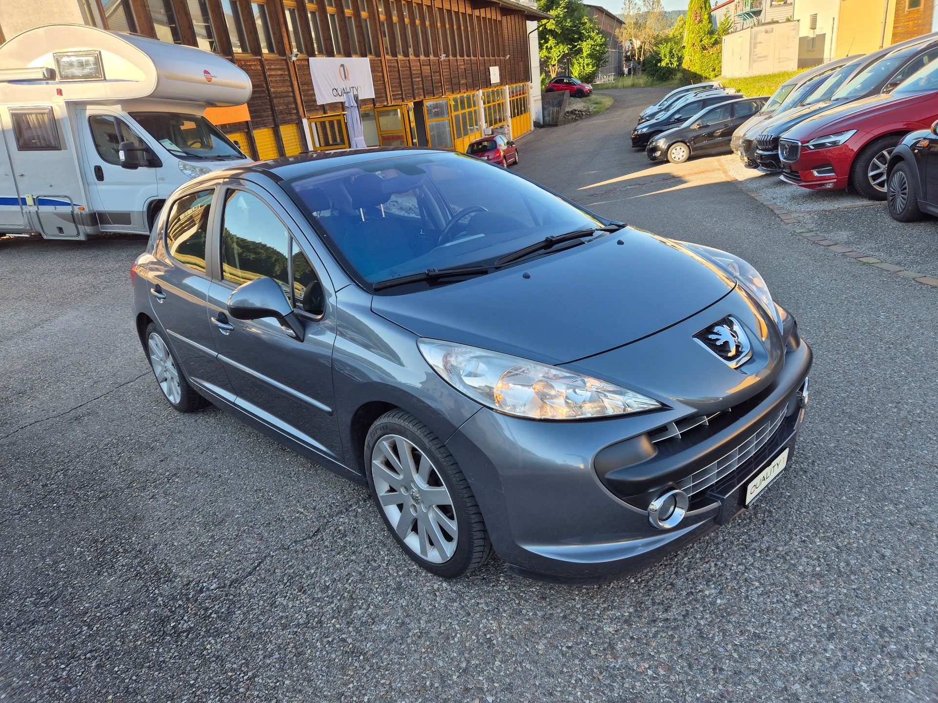 PEUGEOT 207 1.6 16V XT-image-12