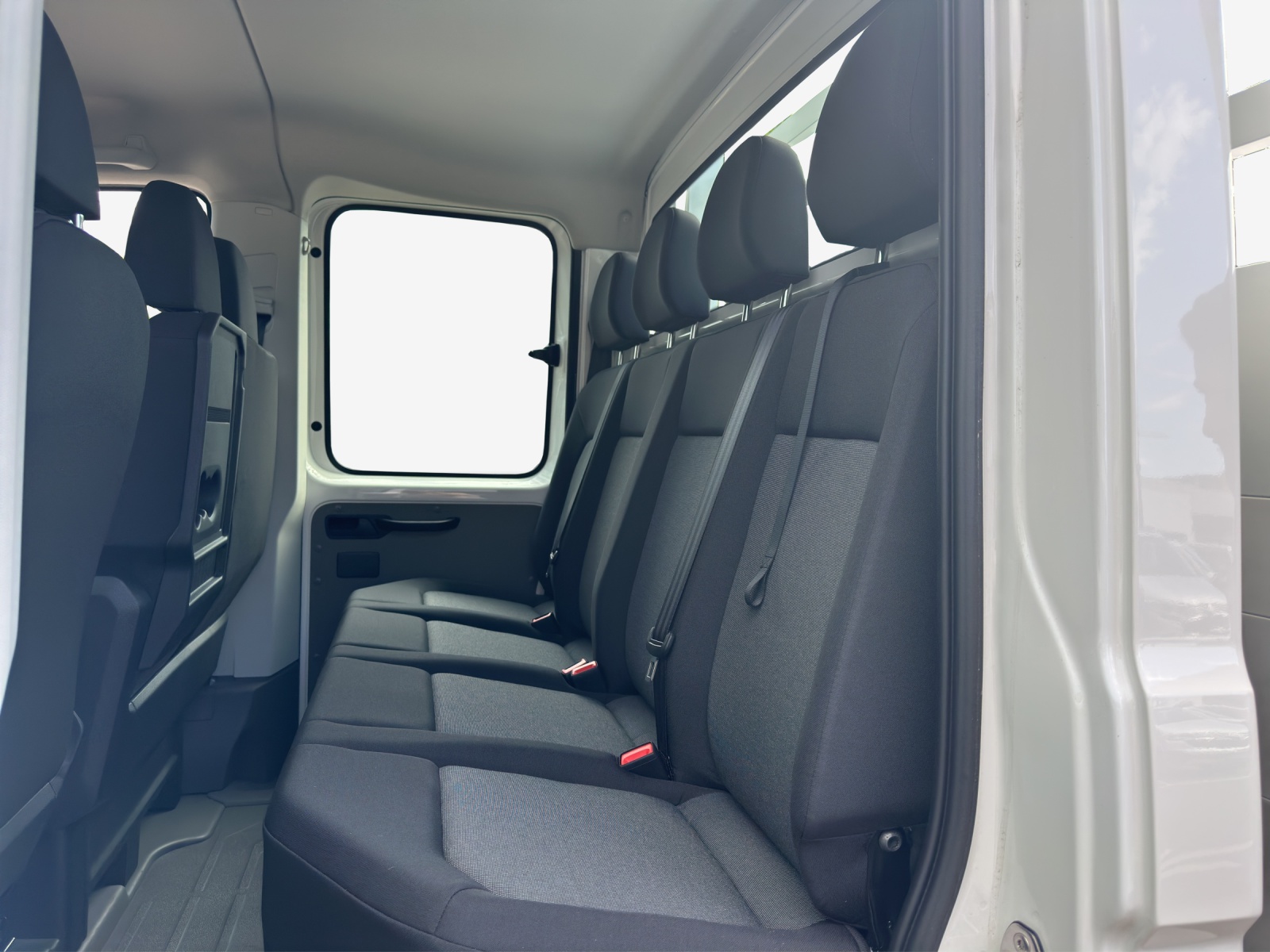 VW Crafter 35 2.0 TDI L3-image-10
