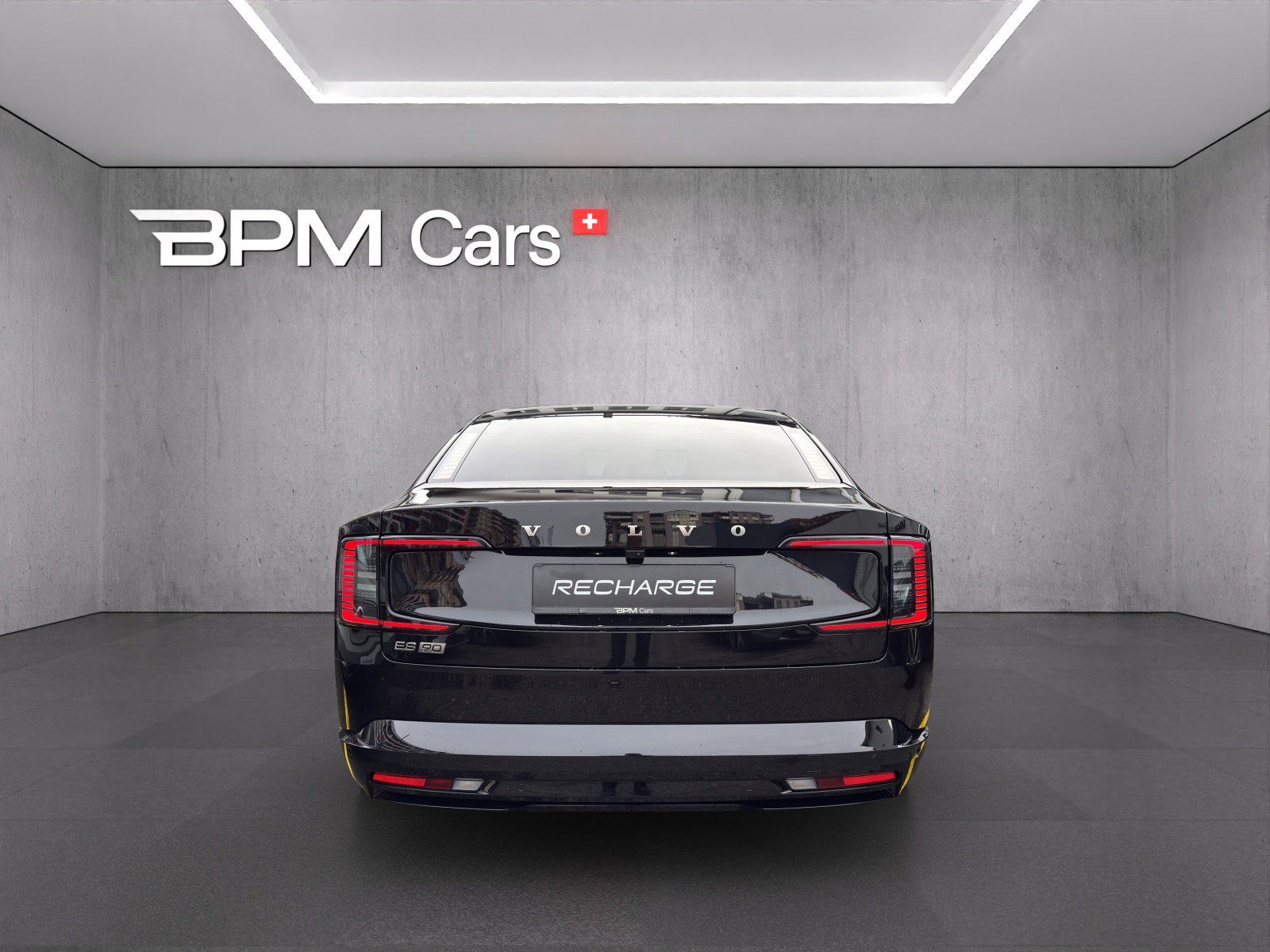 VOLVO ES90 Ultra-showroom-element-2