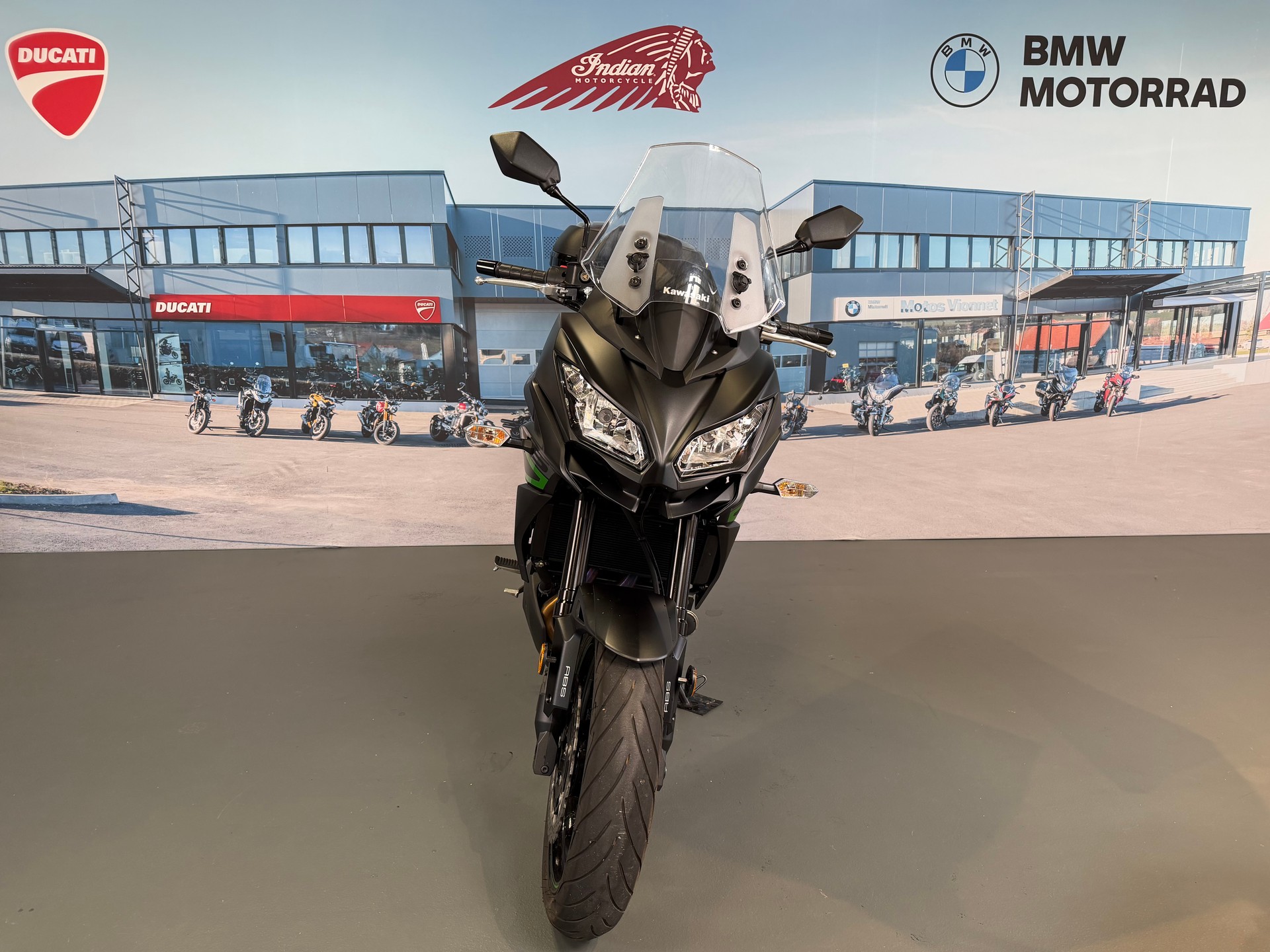 KAWASAKI Versys 650 ABS-showroom-element-1