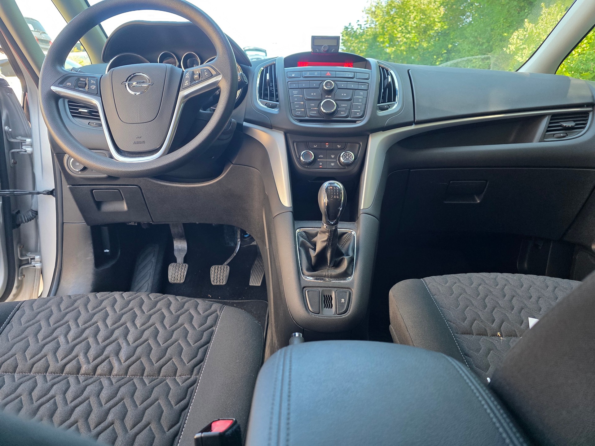OPEL Zafira Tourer 1.6i 16V CNG Turbo Active Edition-image-11