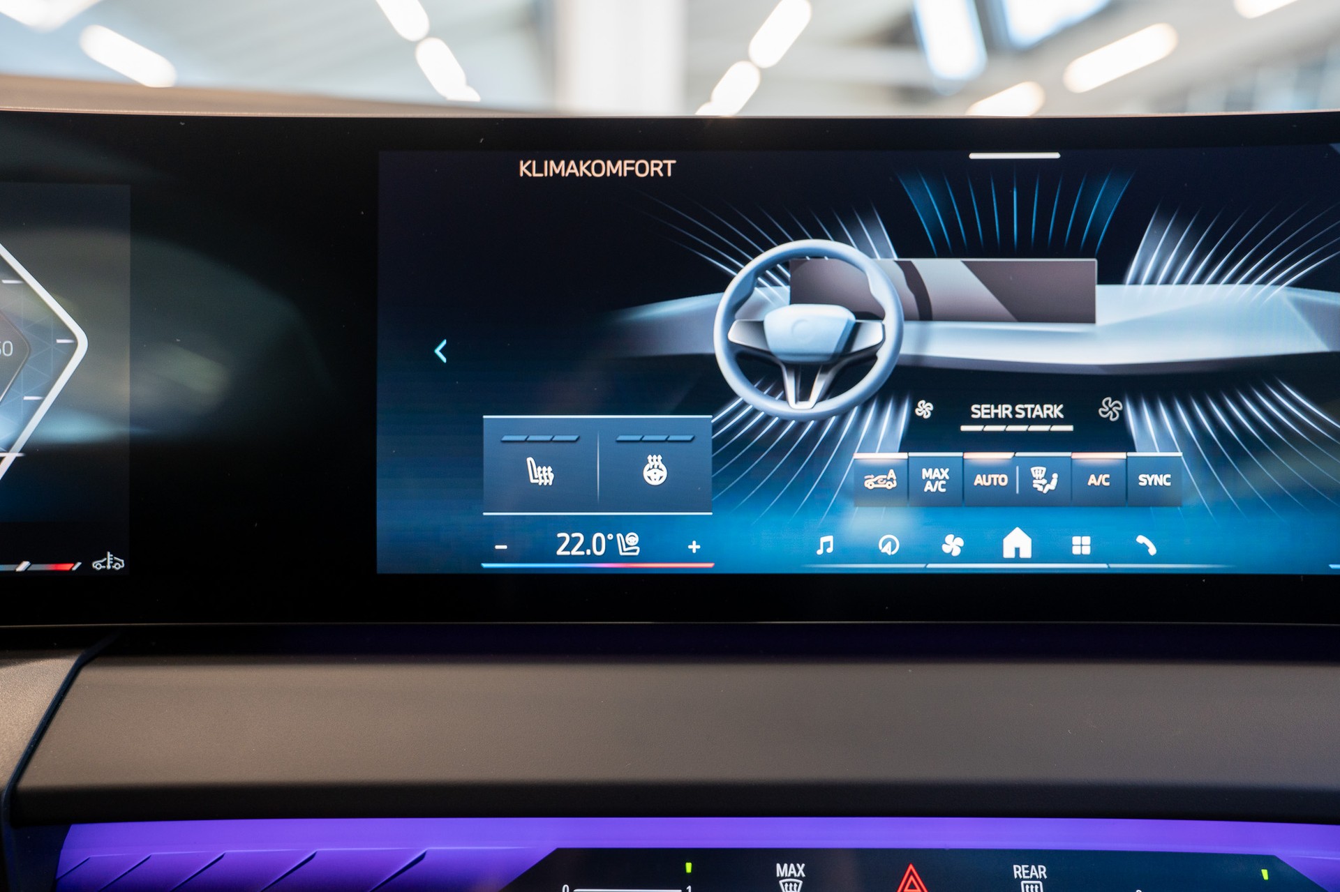 BMW X3 40d xDrive / Iconic Glow / Head-Up Display / Harman Kardon-image-24