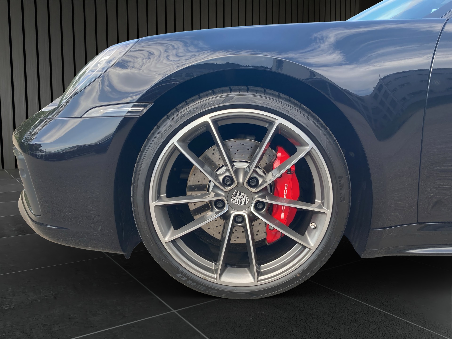 PORSCHE 911 Carrera 4S Cabriolet-image-9