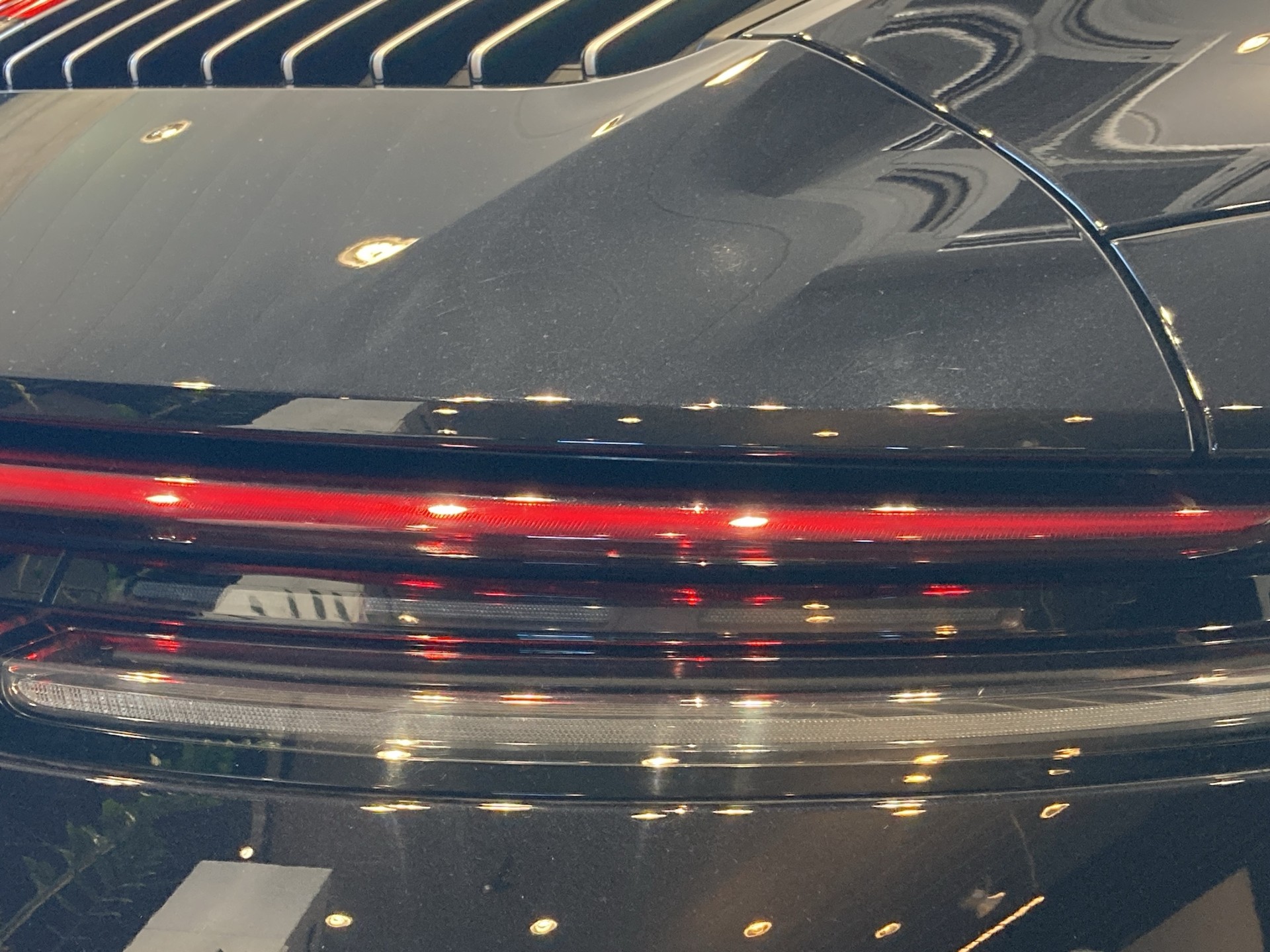 PORSCHE 911 Carrera 4S Cabriolet-image-21