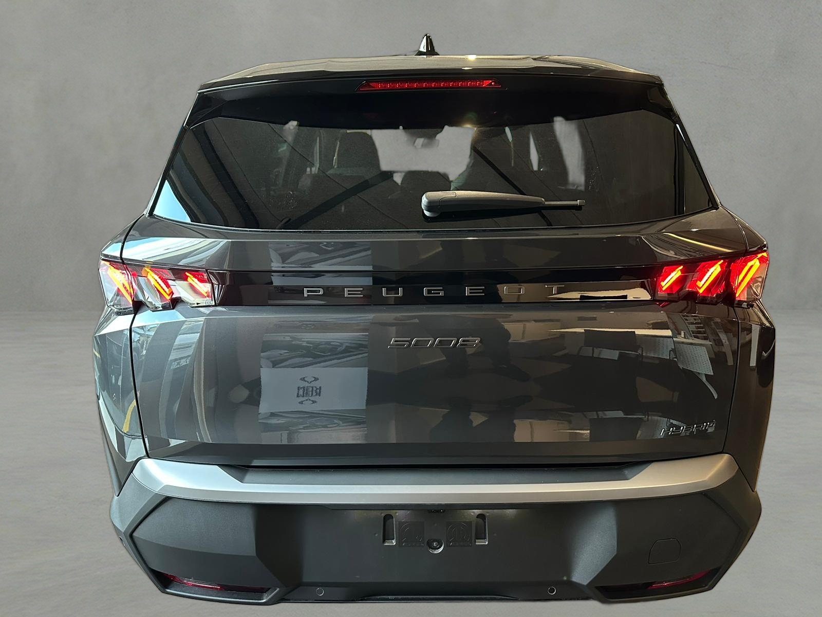 PEUGEOT 5008 1.2 Hybrid GT-showroom-element-2