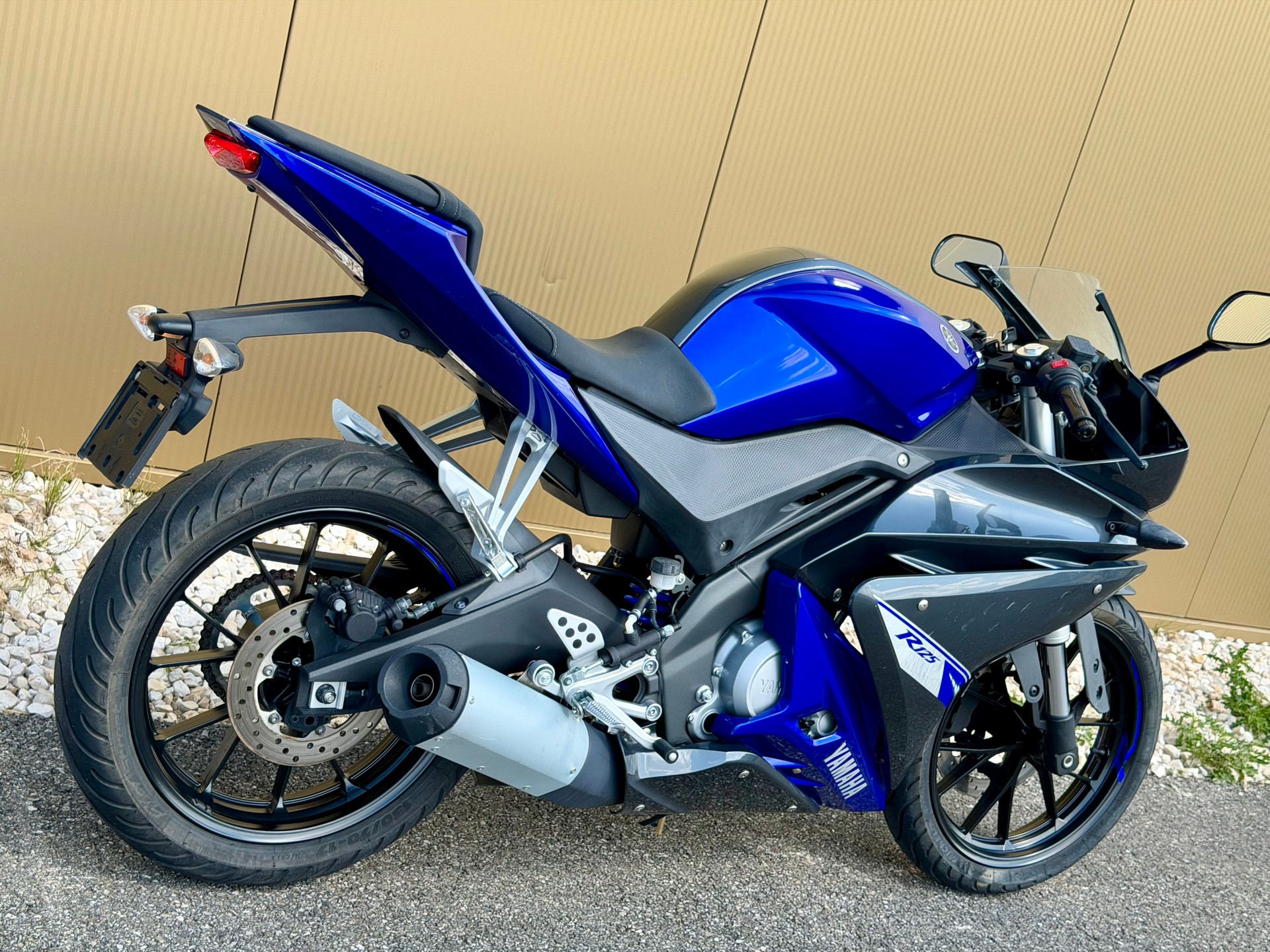 YAMAHA YZF-R 125-image-4