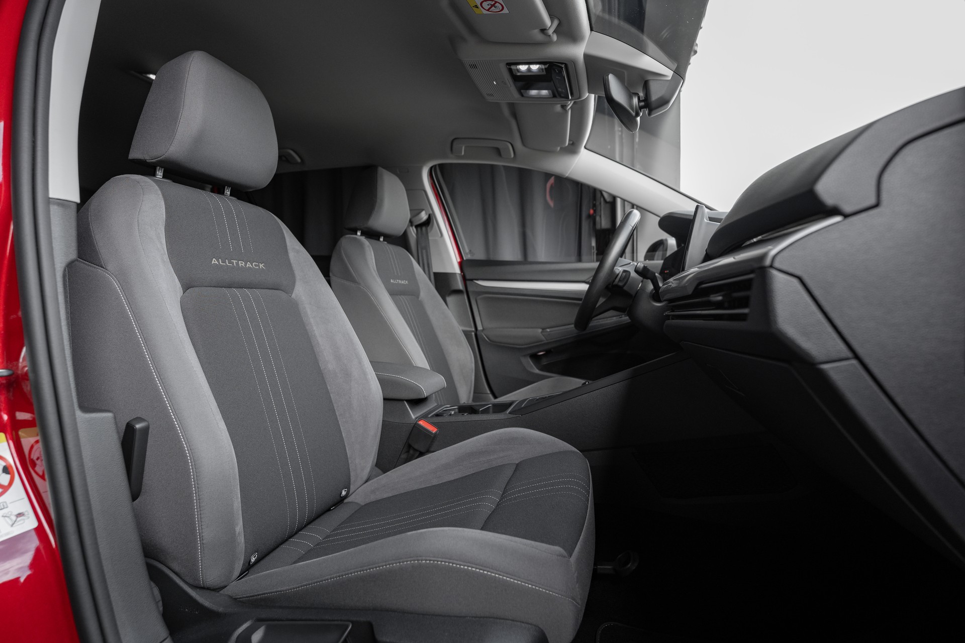VW Golf 2.0 TDI Alltrack DSG 4Motion-image-10