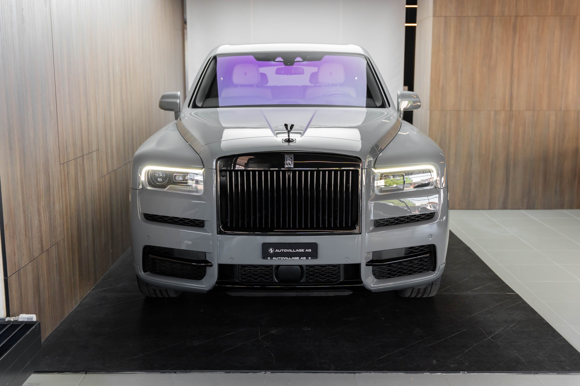 ROLLS-ROYCE Cullinan 6.7 V12 Black Badge-image-29