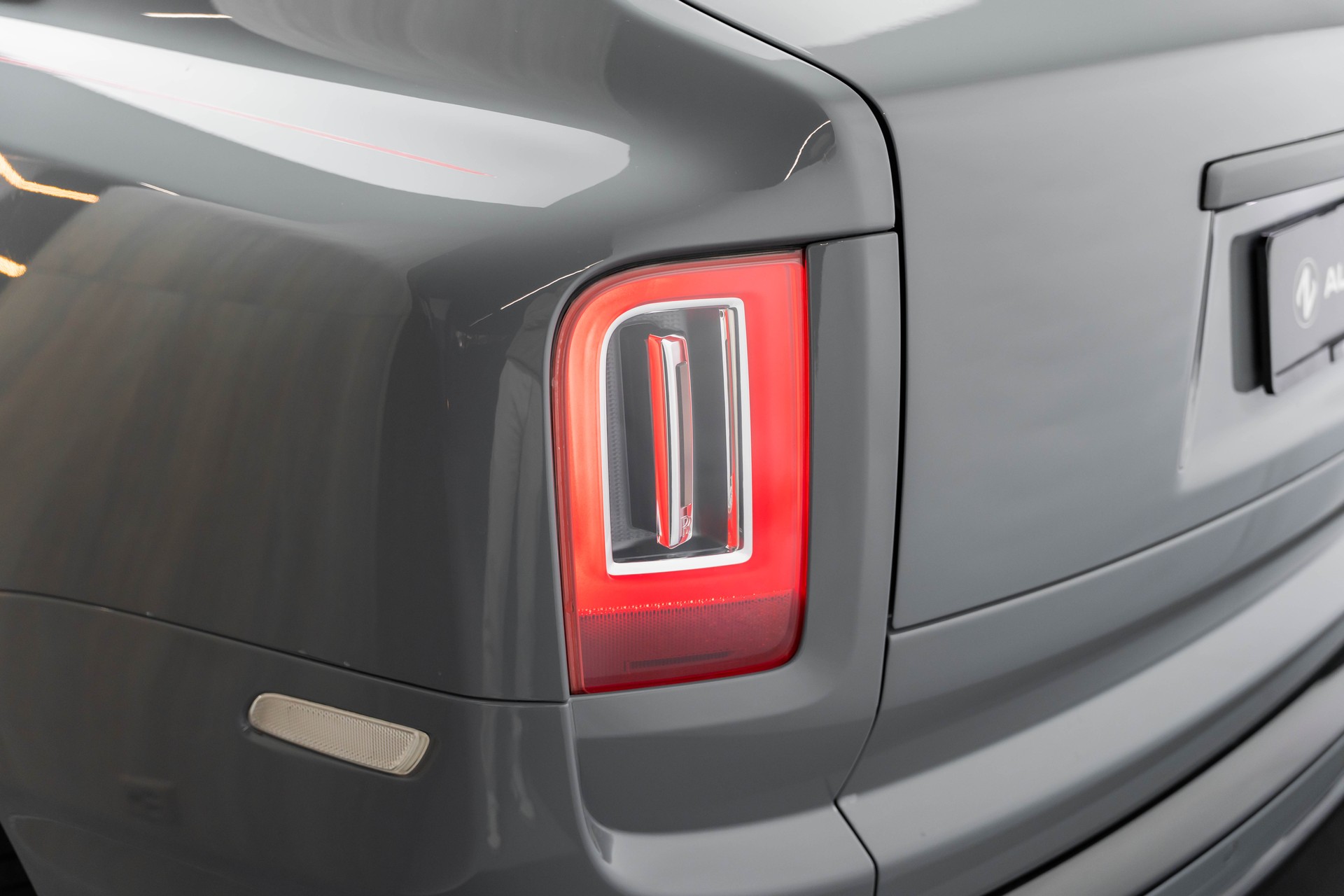 ROLLS-ROYCE Cullinan 6.7 V12 Black Badge-image-28