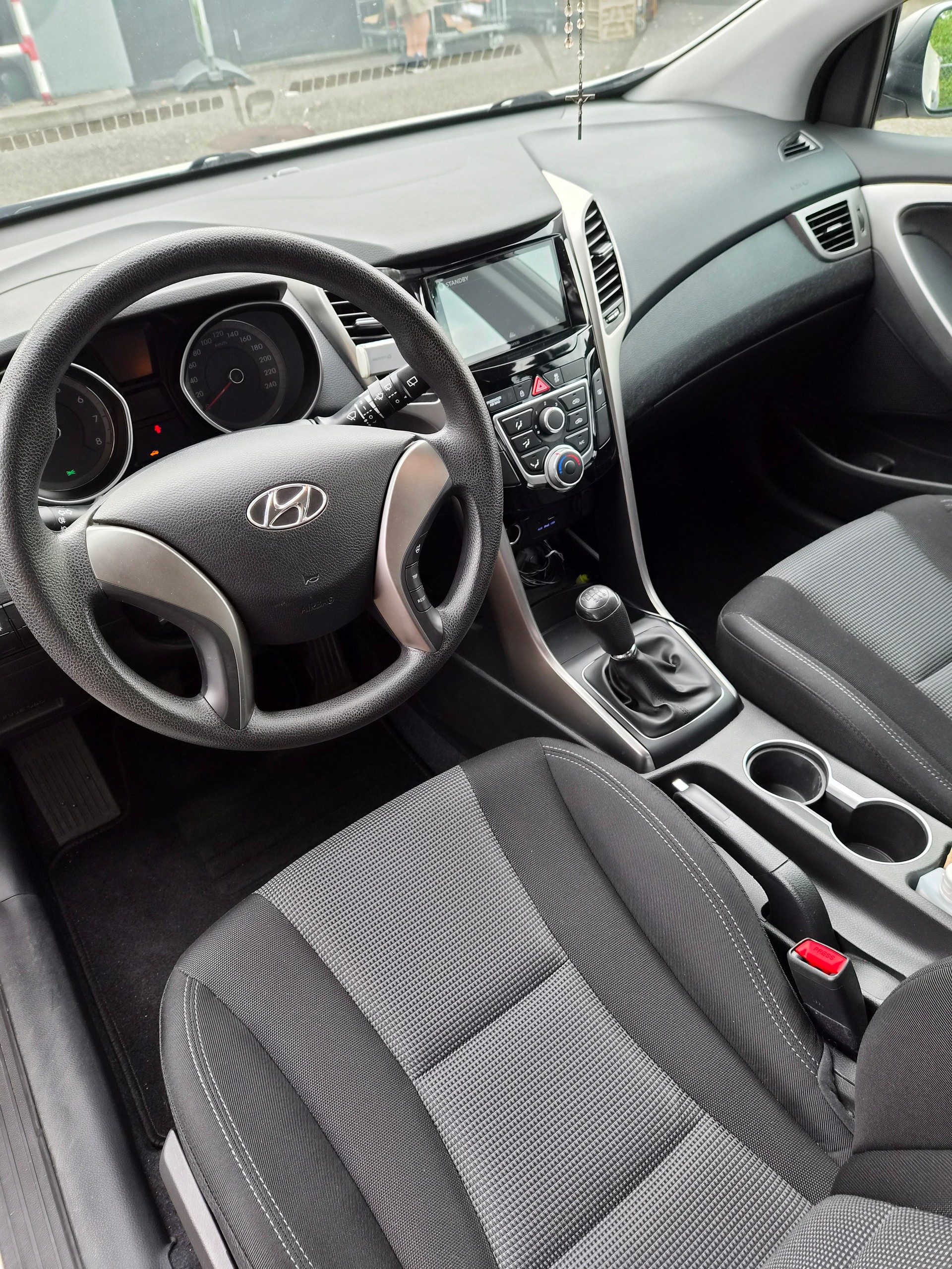 HYUNDAI i30, 1.4 Comfort-image-6