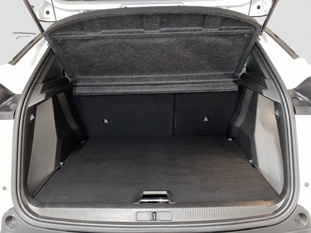 PEUGEOT 2008 e-Allure Pack-image-12