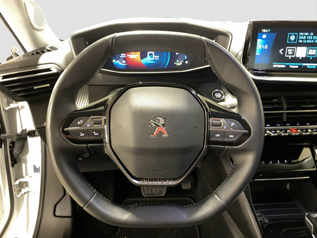 PEUGEOT 2008 e-Allure Pack-image-6