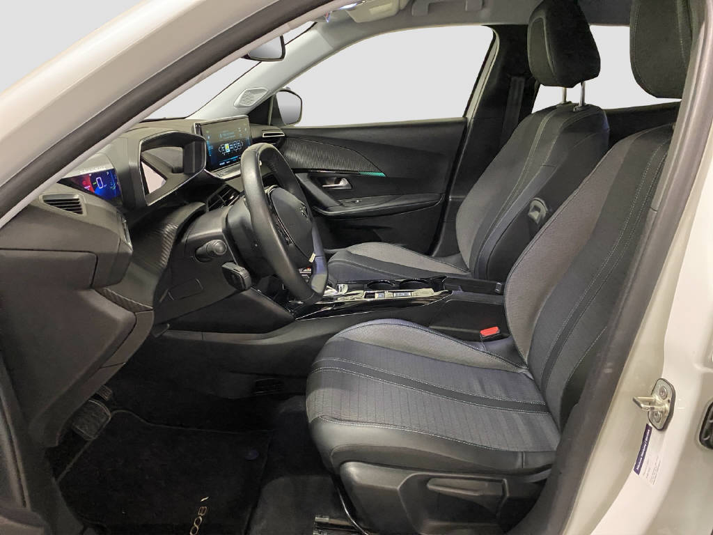 PEUGEOT 2008 e-Allure Pack-image-4