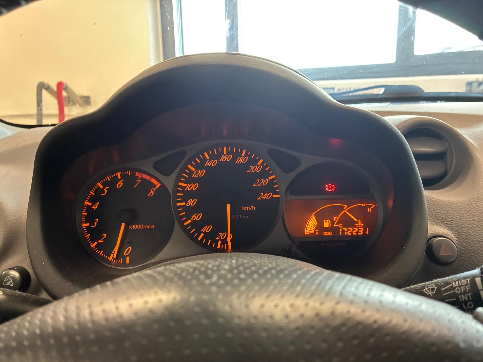 TOYOTA 1.8-showroom-element-1