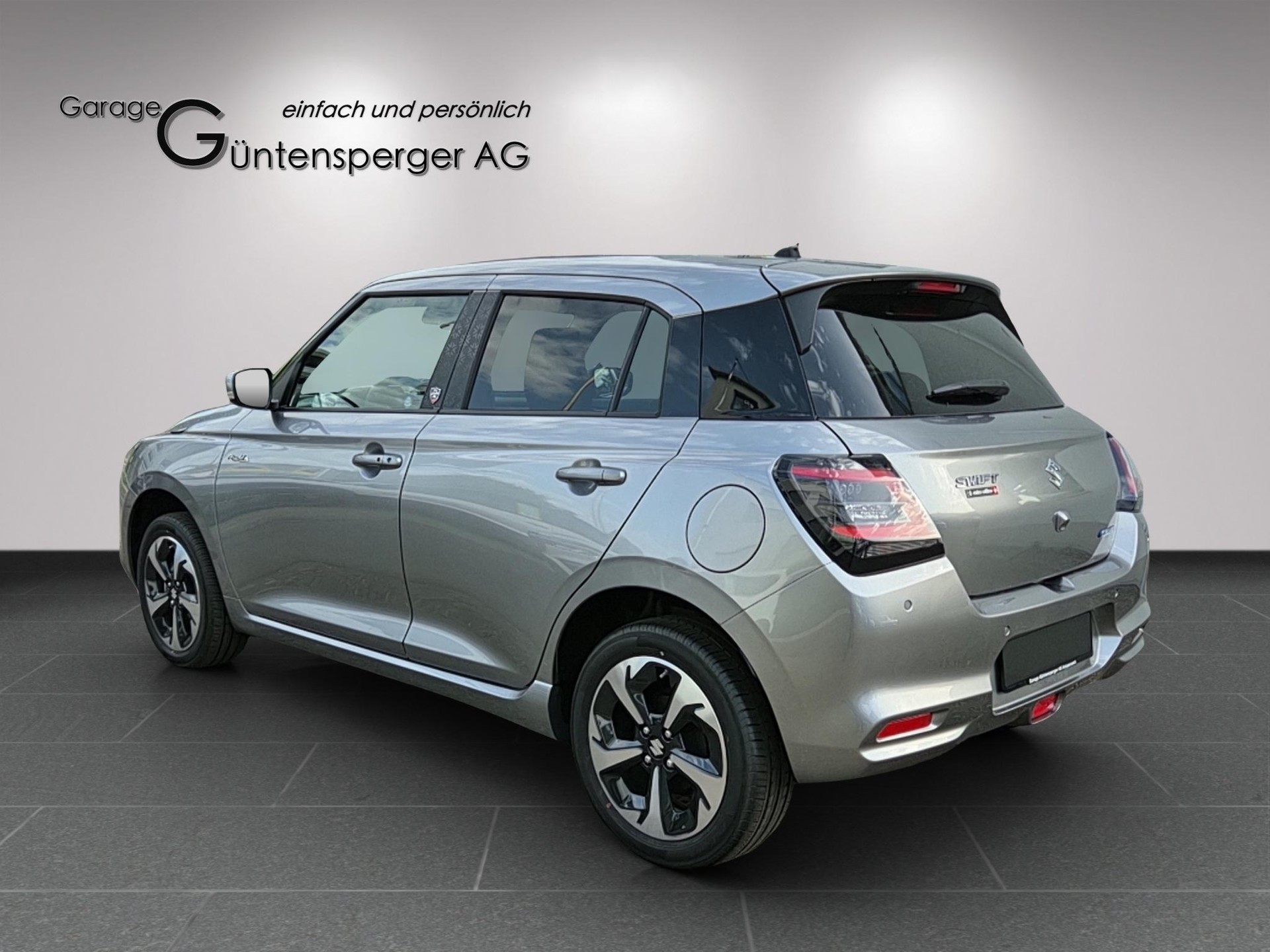 SUZUKI Swift 1.2 Piz Sulai Top Hybrid 4x4-showroom-element-2