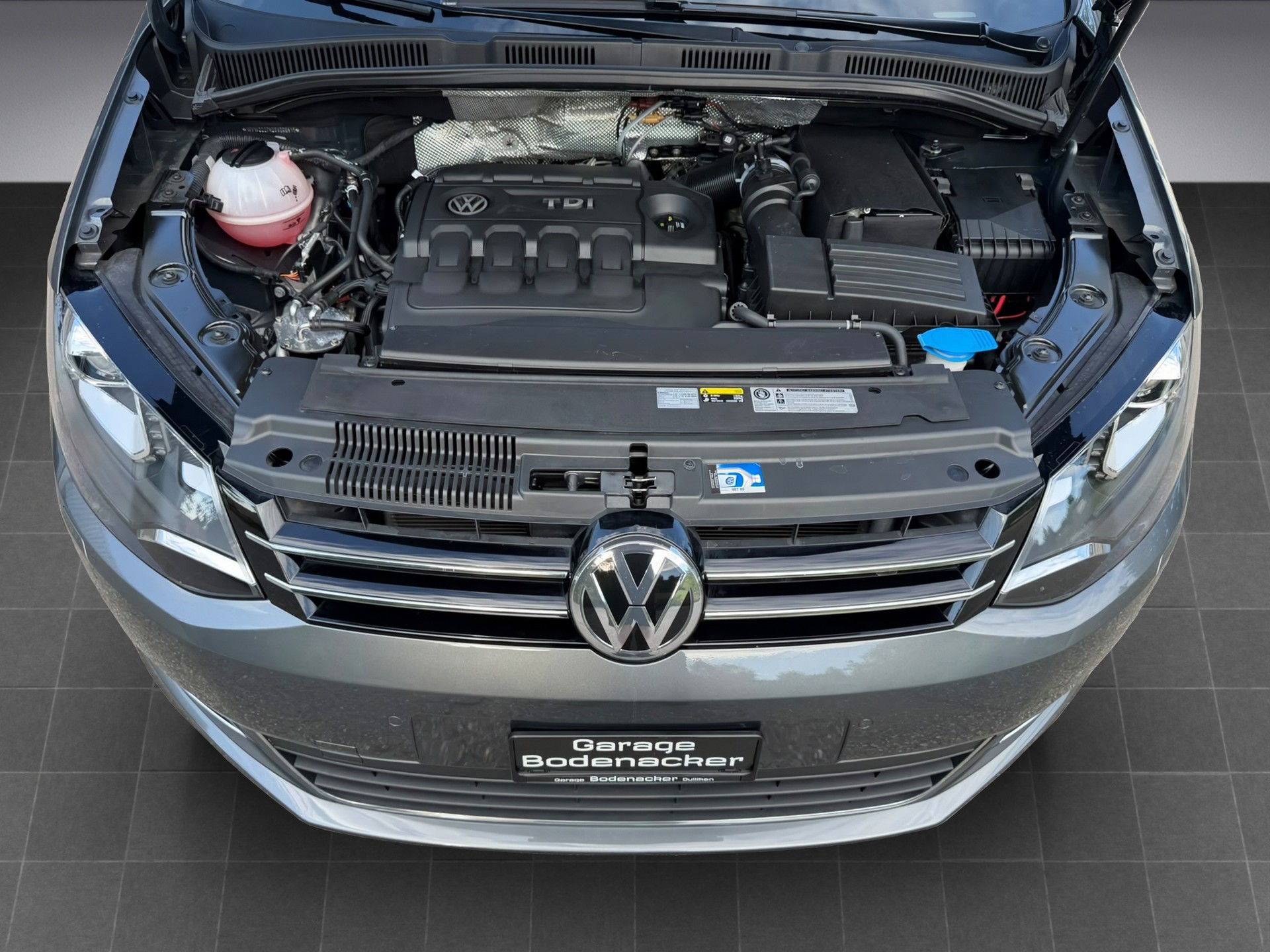VW Sharan 2.0 TDI BMT Highline DSG * Facelift * 184PS * AHK * Panorama *-image-18