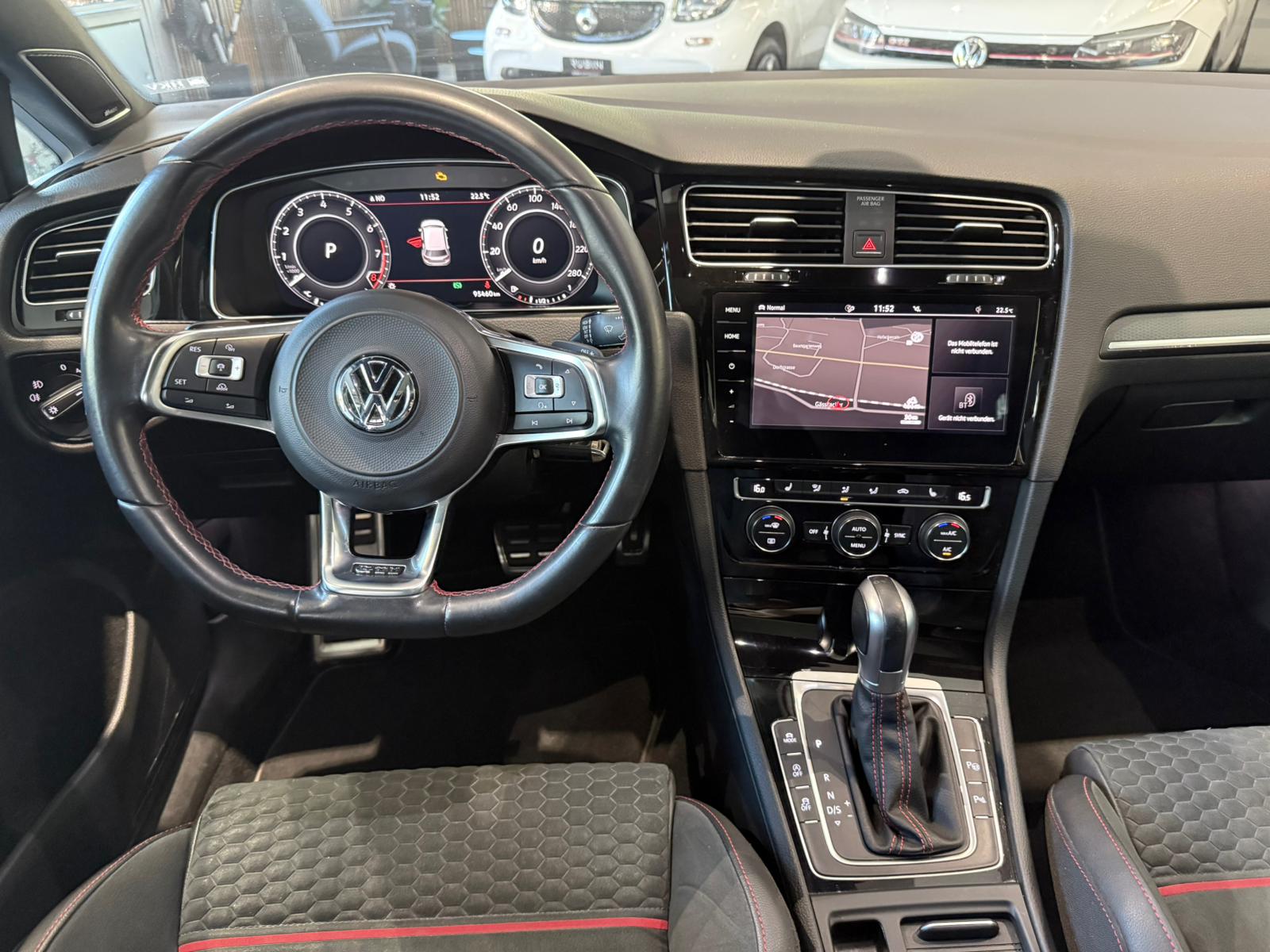 VW Golf 2.0 TSI GTI Performance DSG-image-12