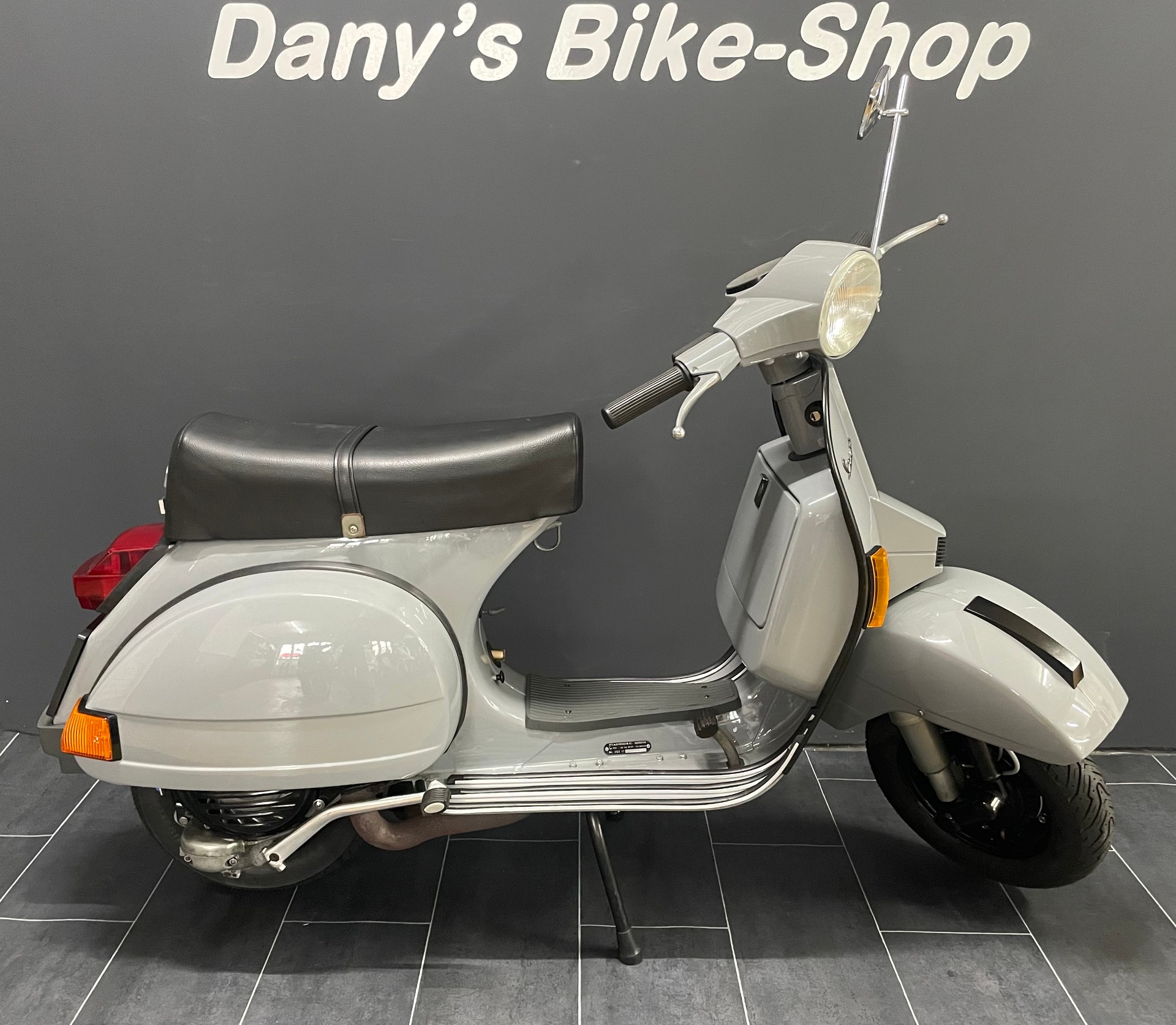 PIAGGIO Vespa PX 200-image-2