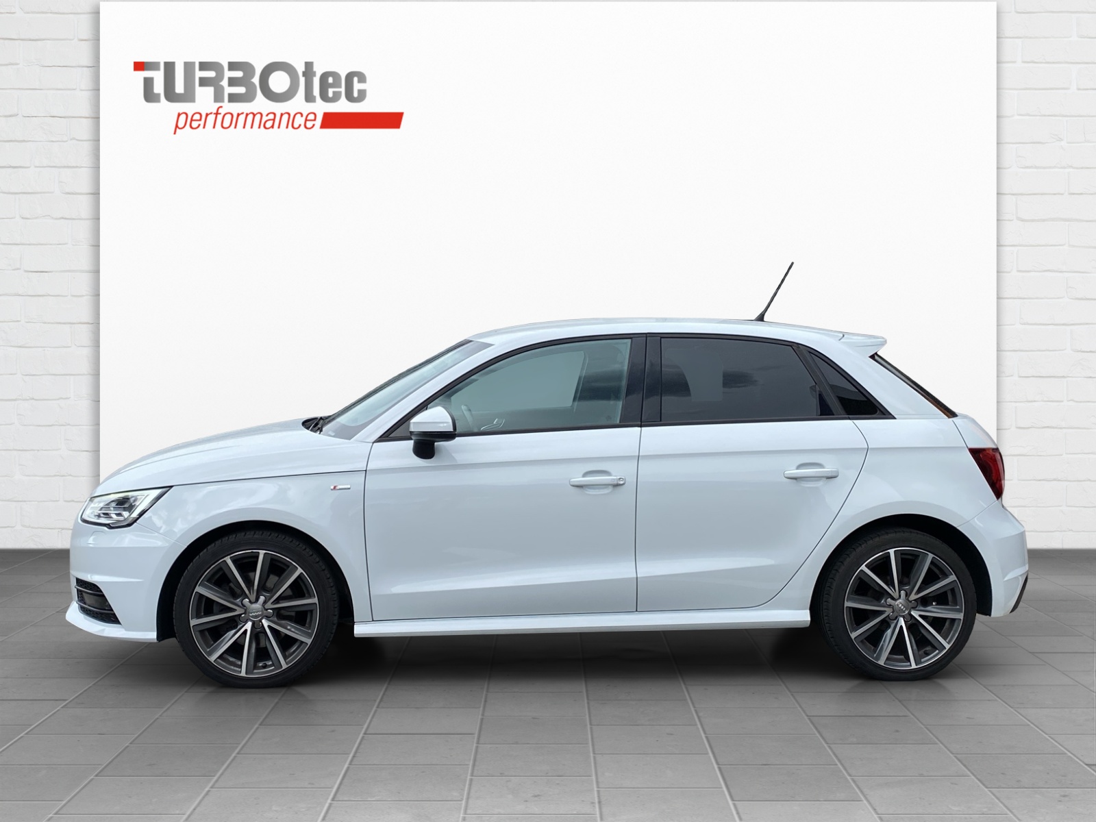 AUDI A1 Sportback 1.4 TFSI Sport S-tronic-showroom-element-1