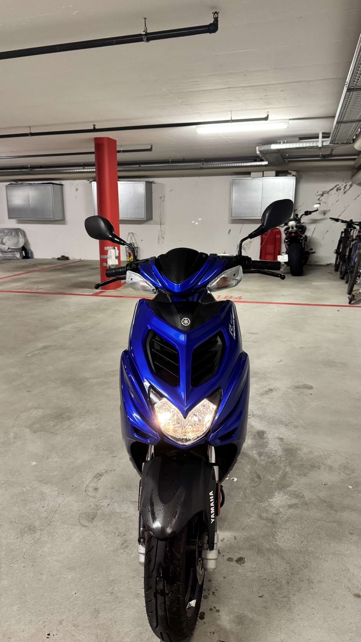 YAMAHA Aerox 4-image-1