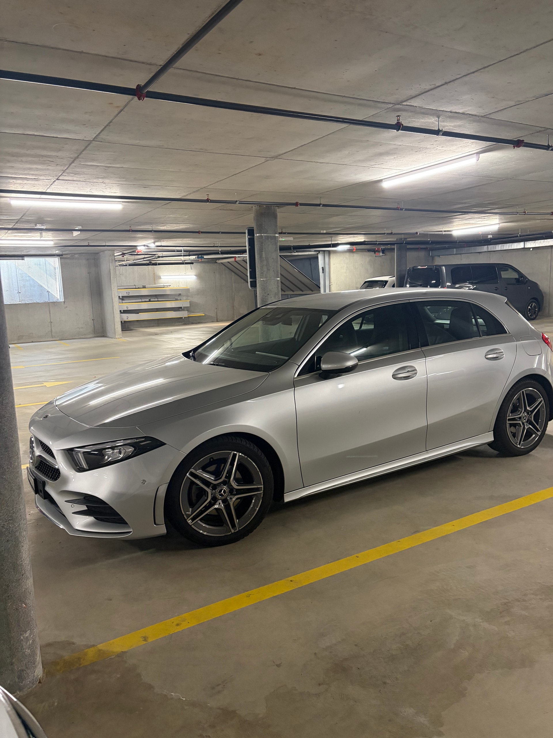 MERCEDES-BENZ Mercedes-Benz Classe A 200 – AMG Line – 2021-image-2