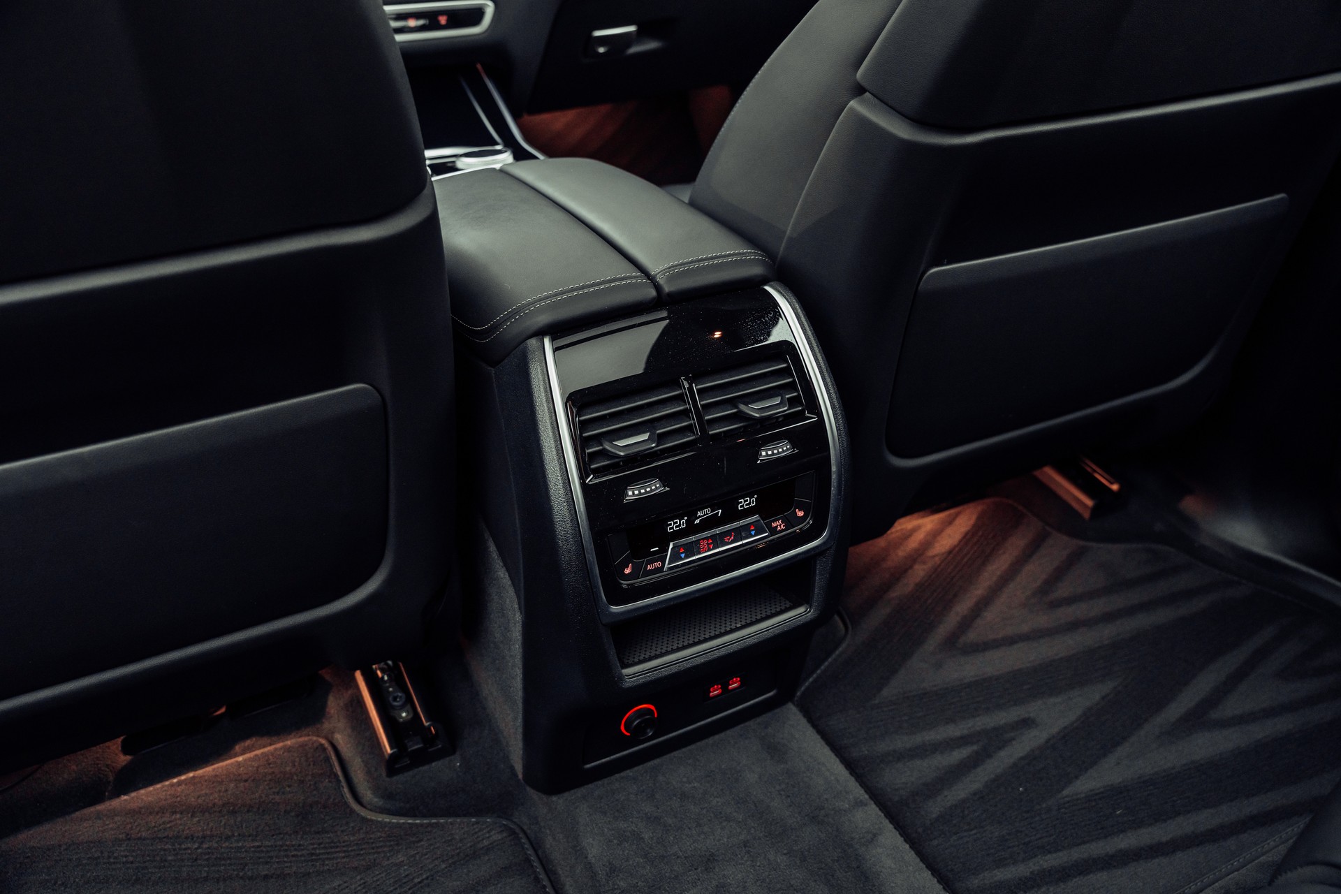 BMW X7 xDrive 48V M60i Steptronic M Sport Pro-image-16