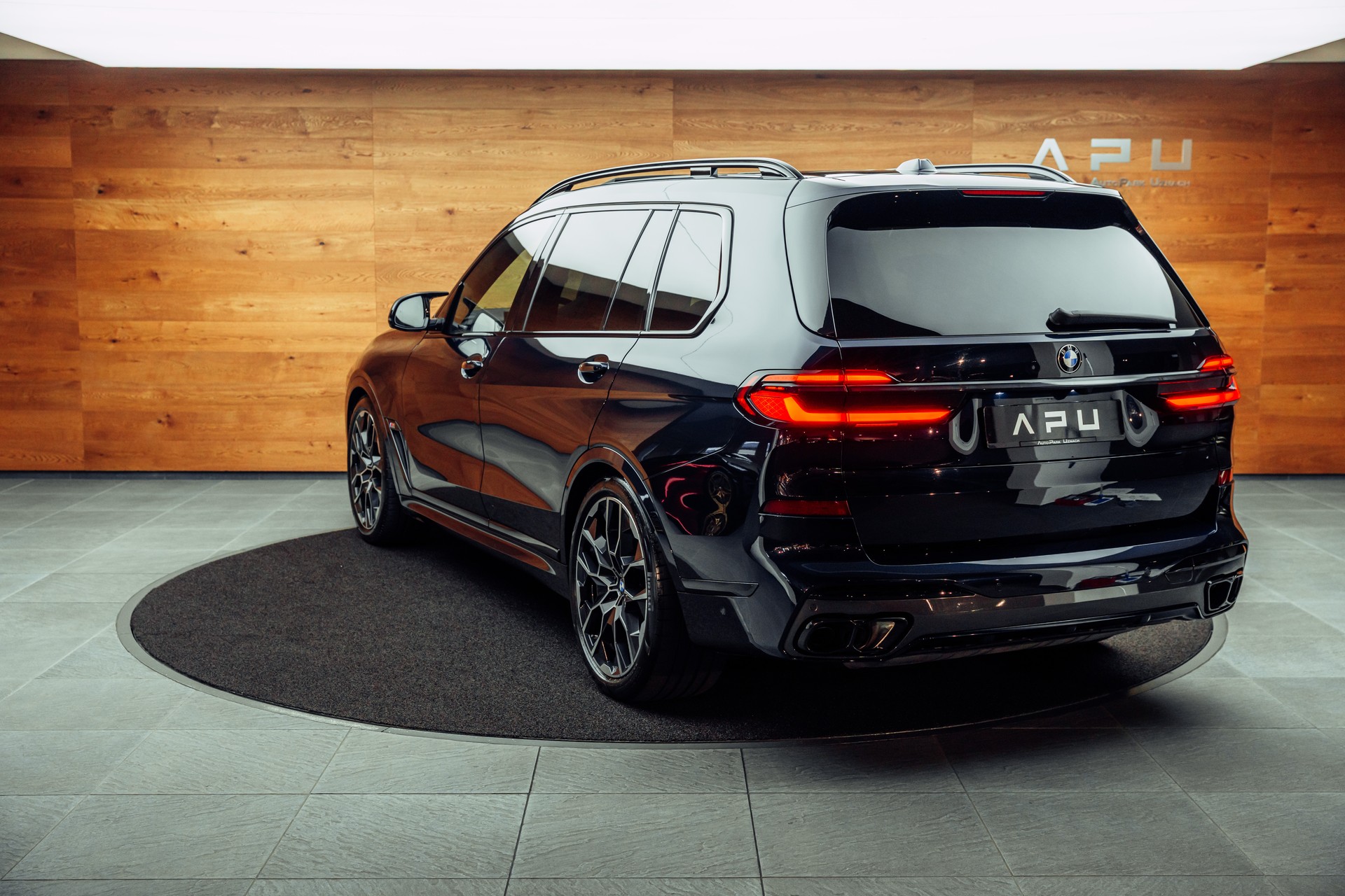 BMW X7 xDrive 48V M60i Steptronic M Sport Pro-image-2