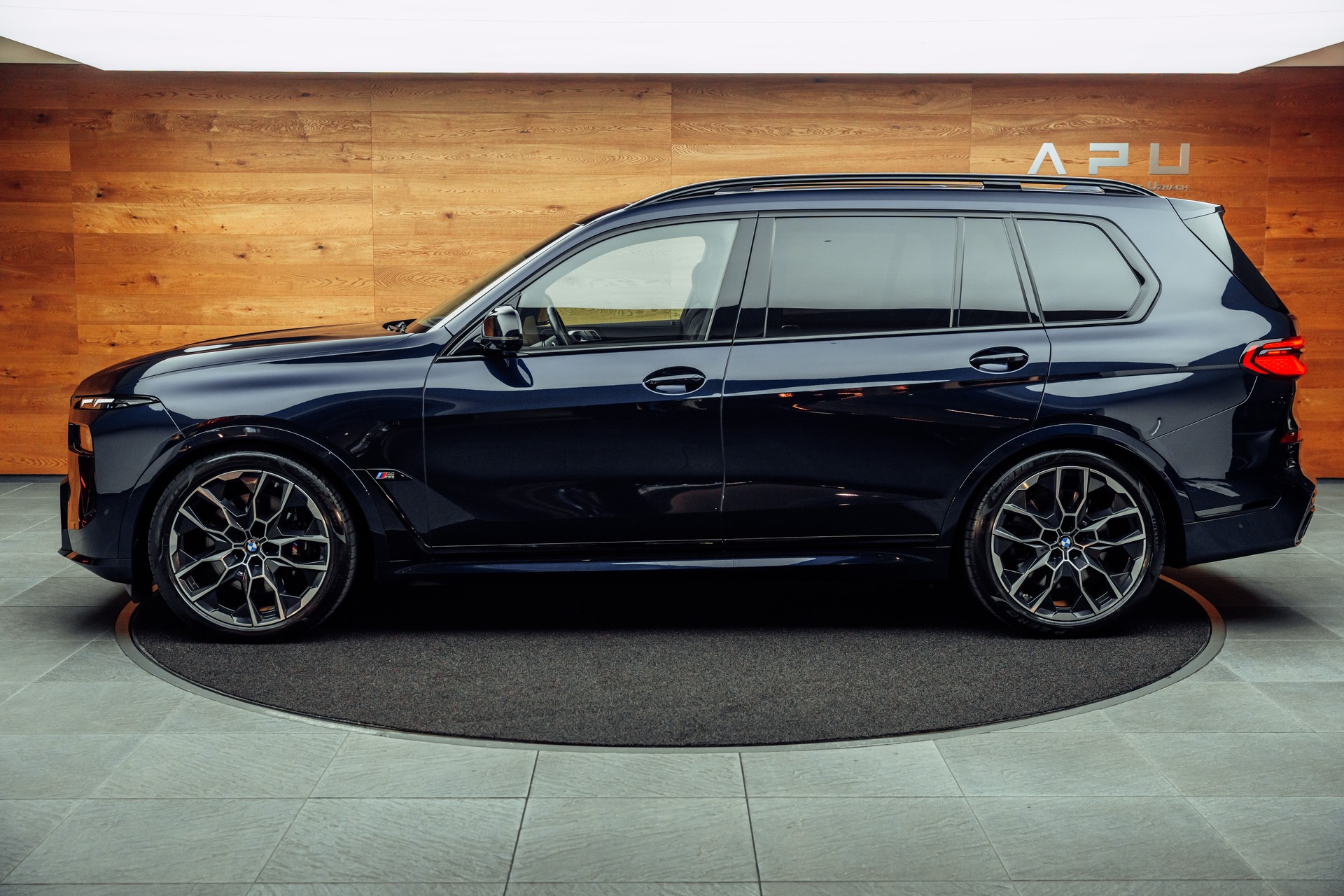 BMW X7 xDrive 48V M60i Steptronic M Sport Pro-image-3