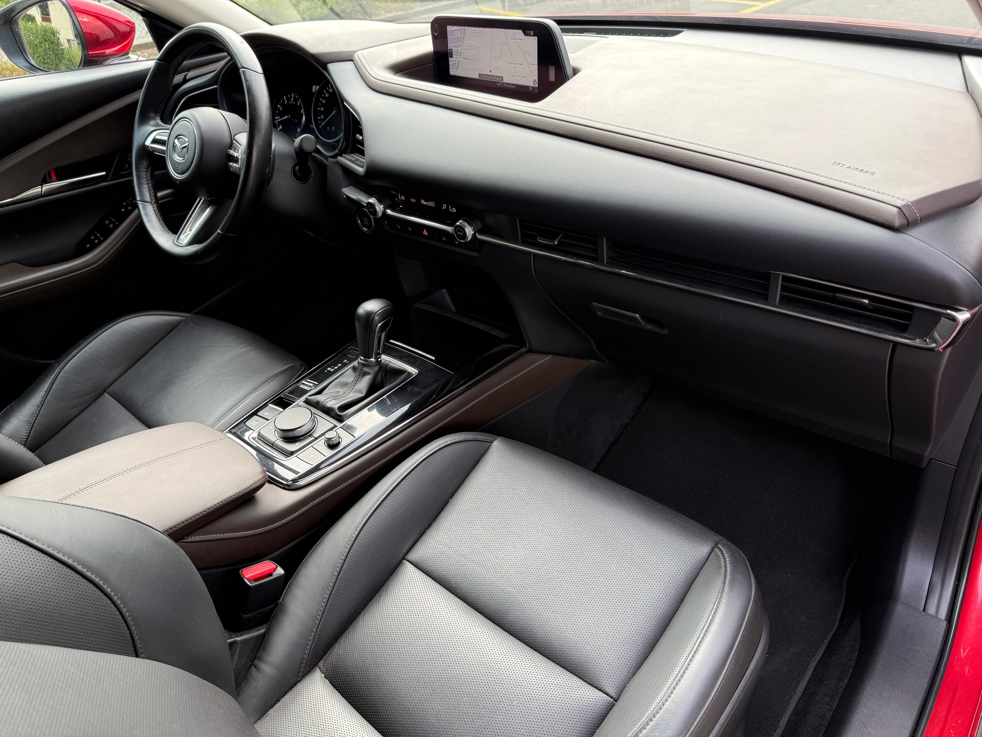 MAZDA CX-30 SKYACTIV-X 186 M Hybrid AWD Revolution Automat - CUIR - NAVIGATION - ANDROID AUTO - APPLE CARPLAY-image-17