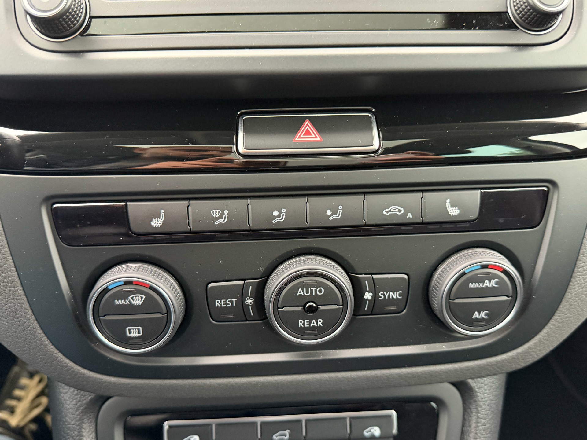 SEAT SEAT ALHAMBRA 1.4 TSI DSG HOLA FR – 7-PLÄTZER-image-22