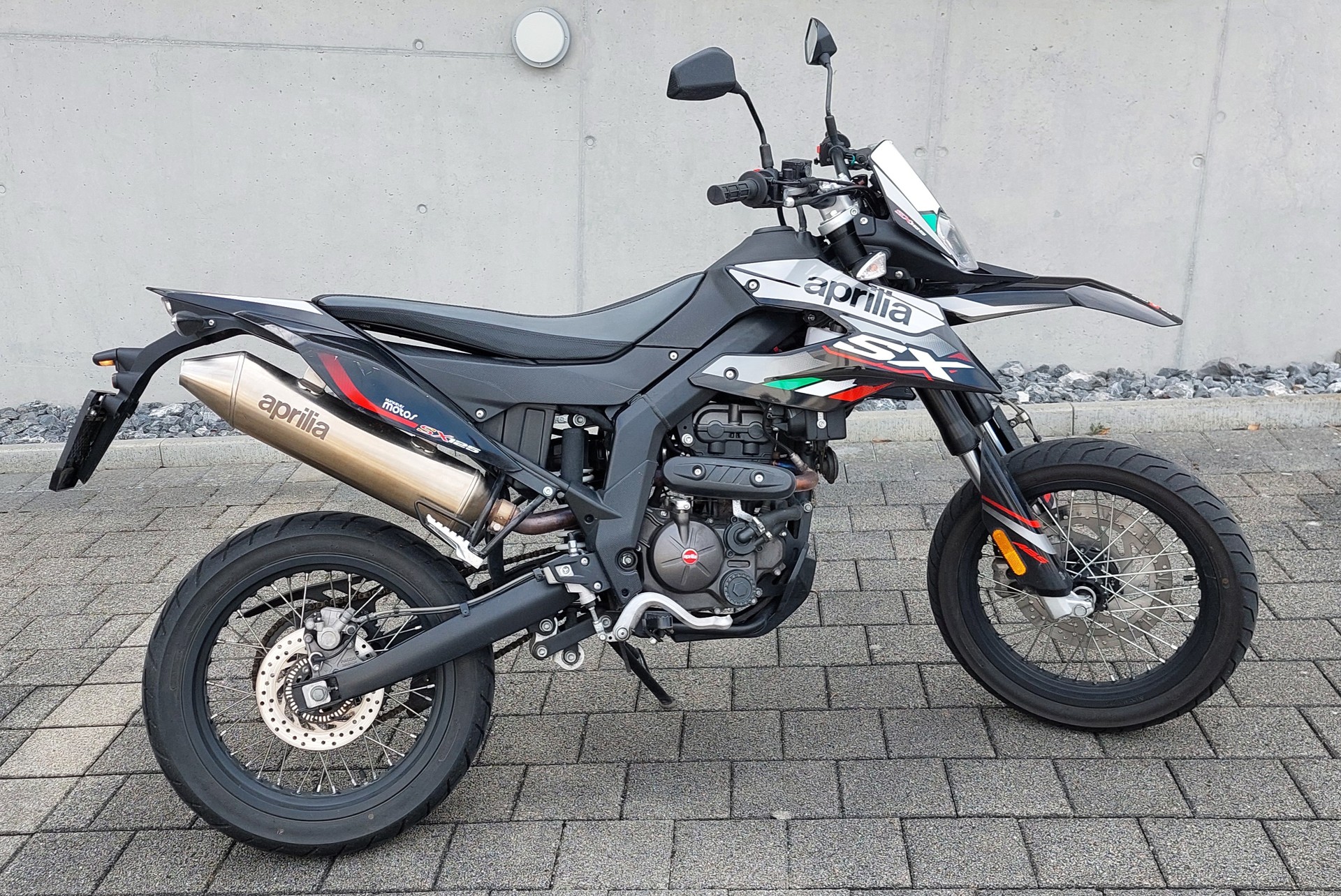 APRILIA SX 125-image-1