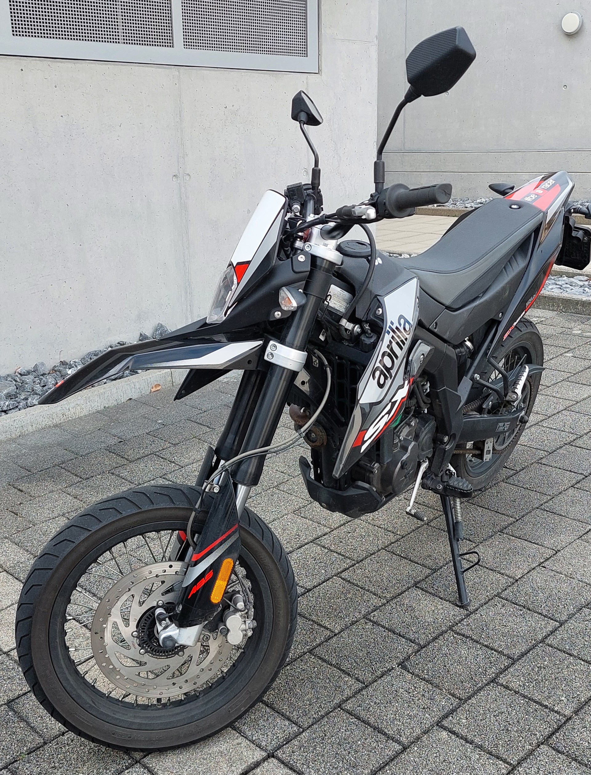APRILIA SX 125-image-3