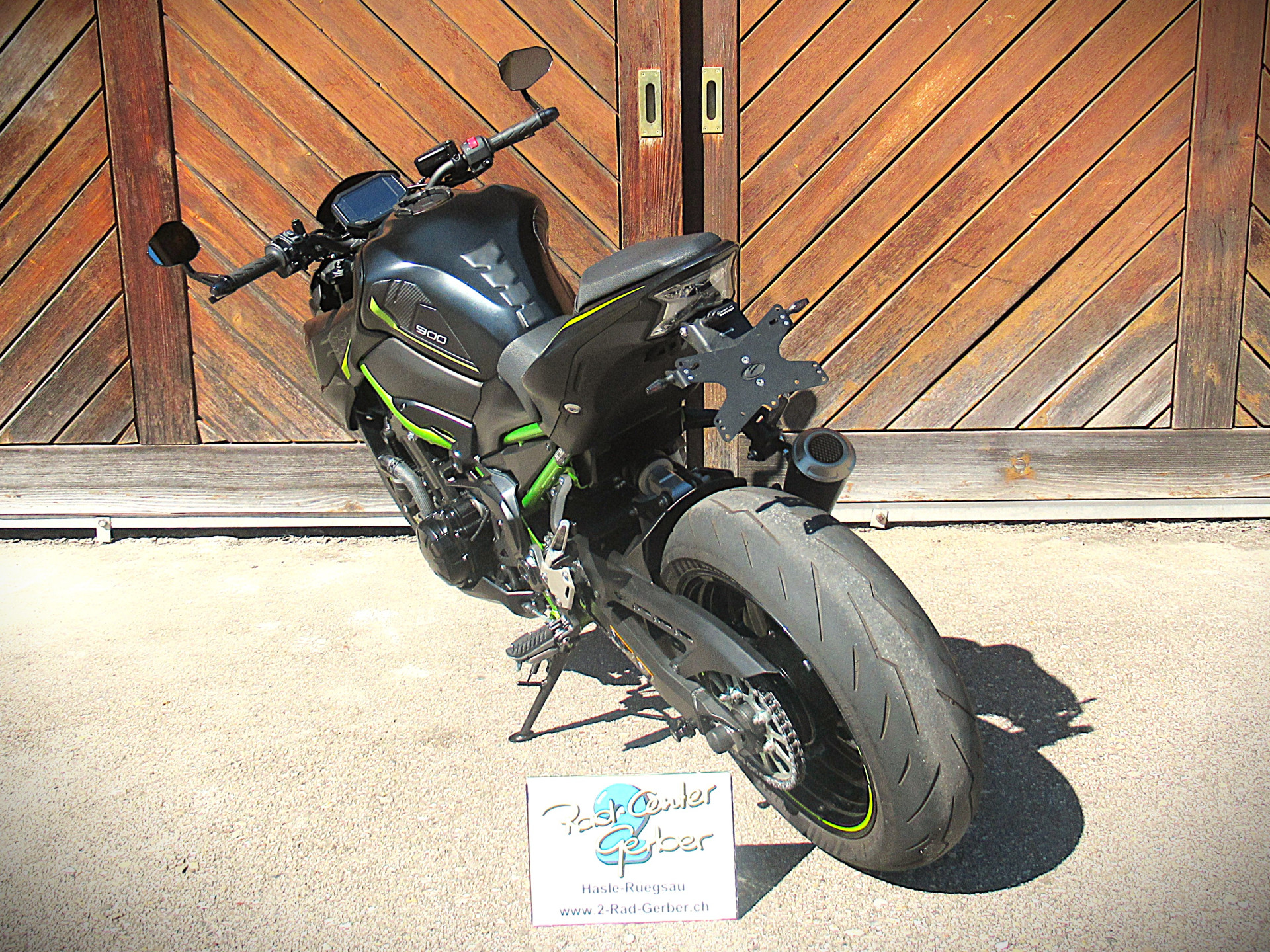 KAWASAKI Z 900-image-3