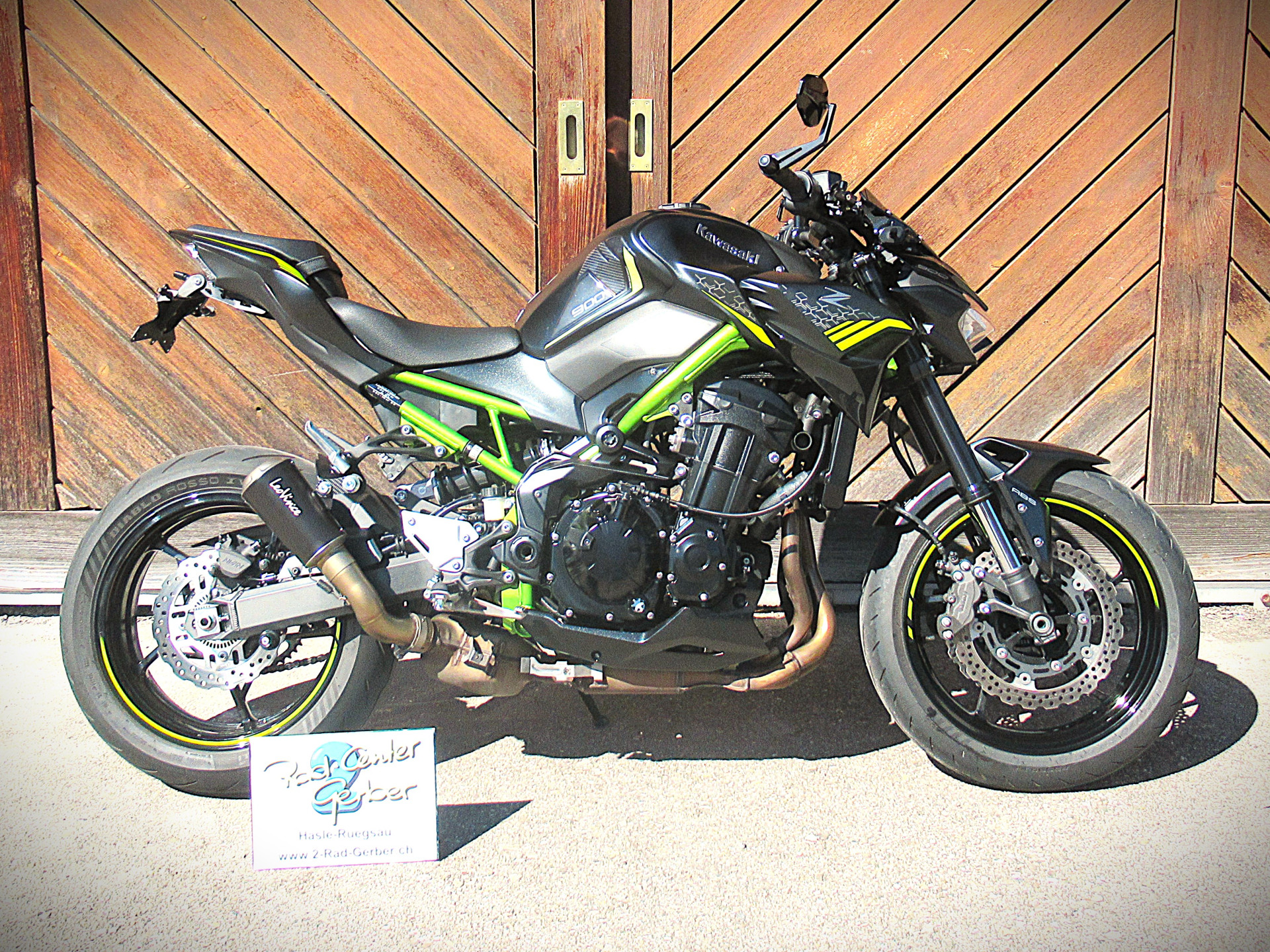 KAWASAKI Z 900-image-7