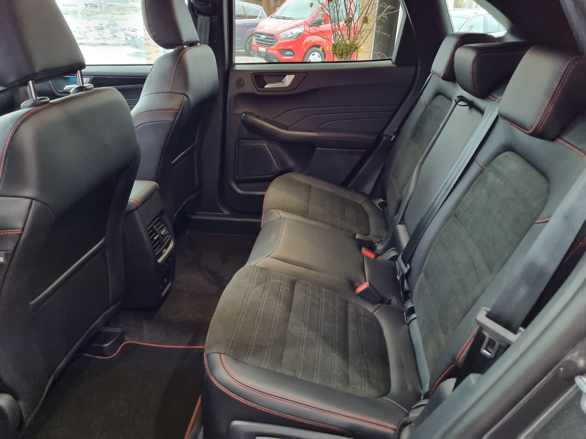 FORD Kuga 2.5 PHEV ST-Line X 2WD-image-7
