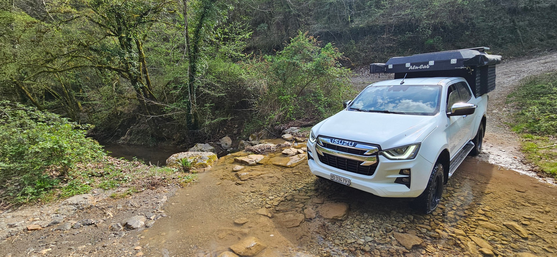 ISUZU D-MAX 1.9 CrewCab N60F 4x4 AT-image-3