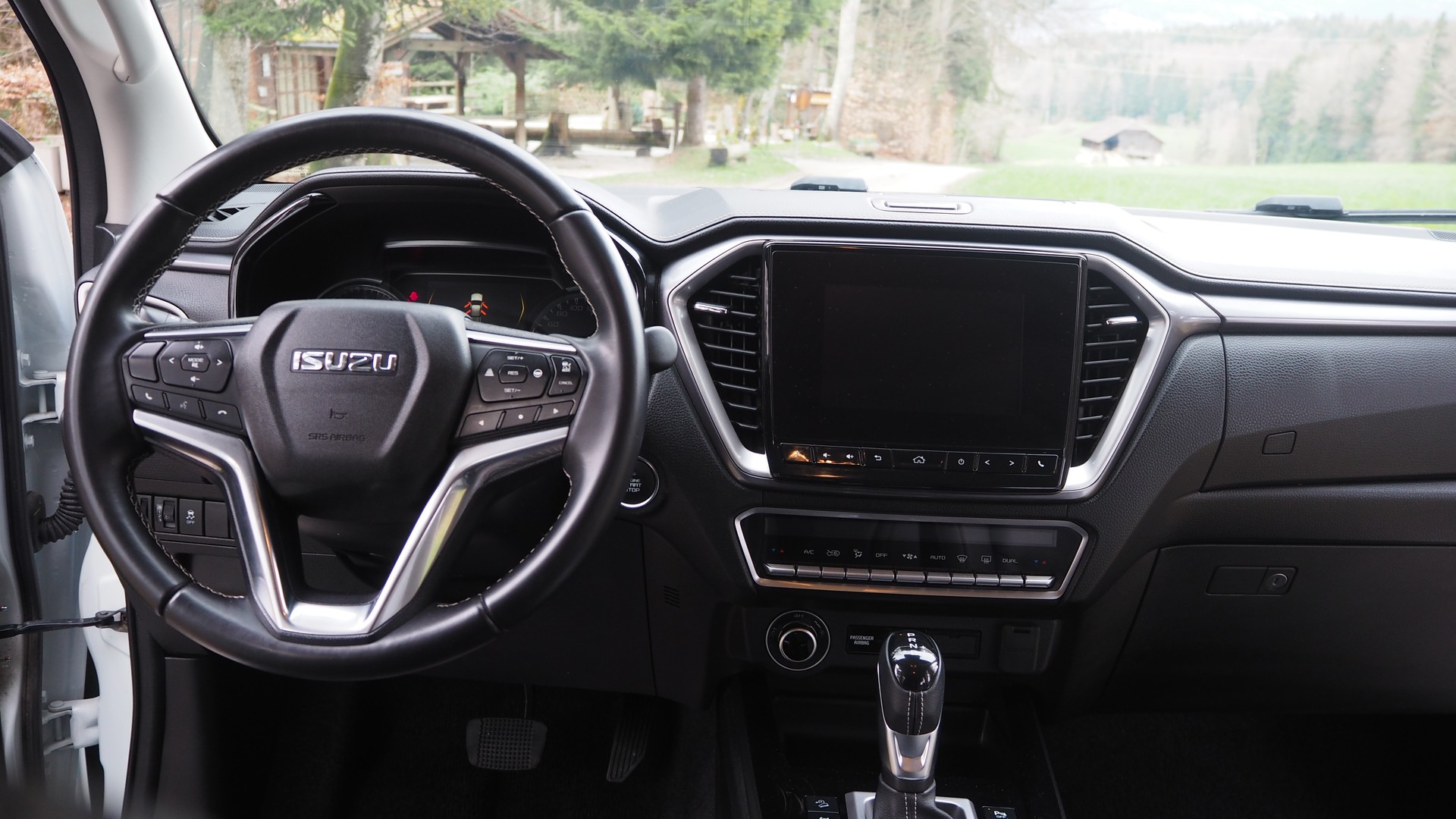 ISUZU D-MAX 1.9 CrewCab N60F 4x4 AT-image-17