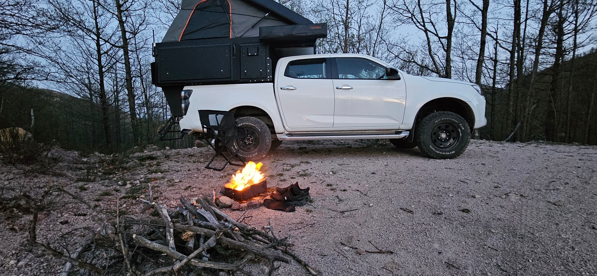 ISUZU D-MAX 1.9 CrewCab N60F 4x4 AT-image-1