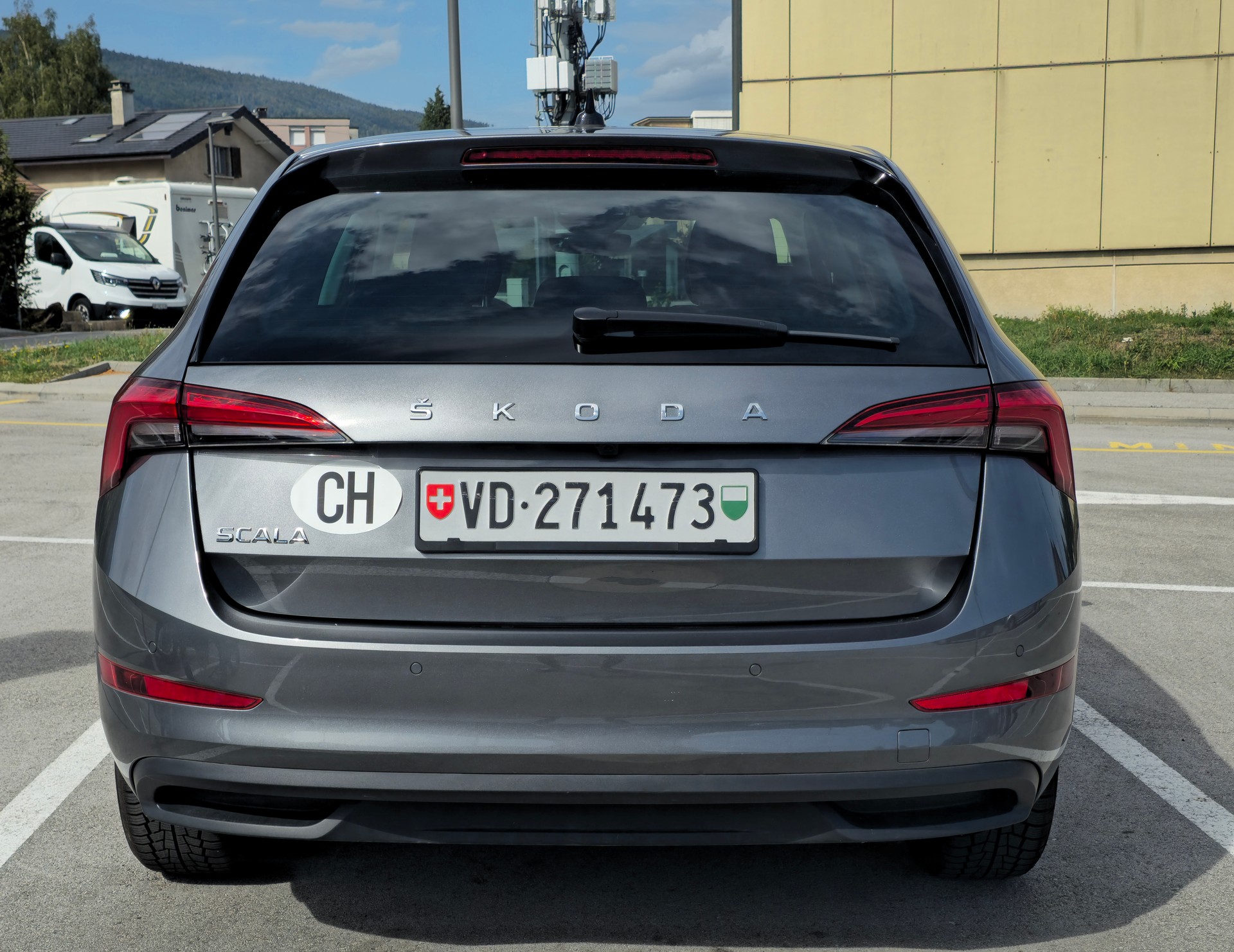 SKODA Scala 1.5 TSI ACT Style DSG-image-3