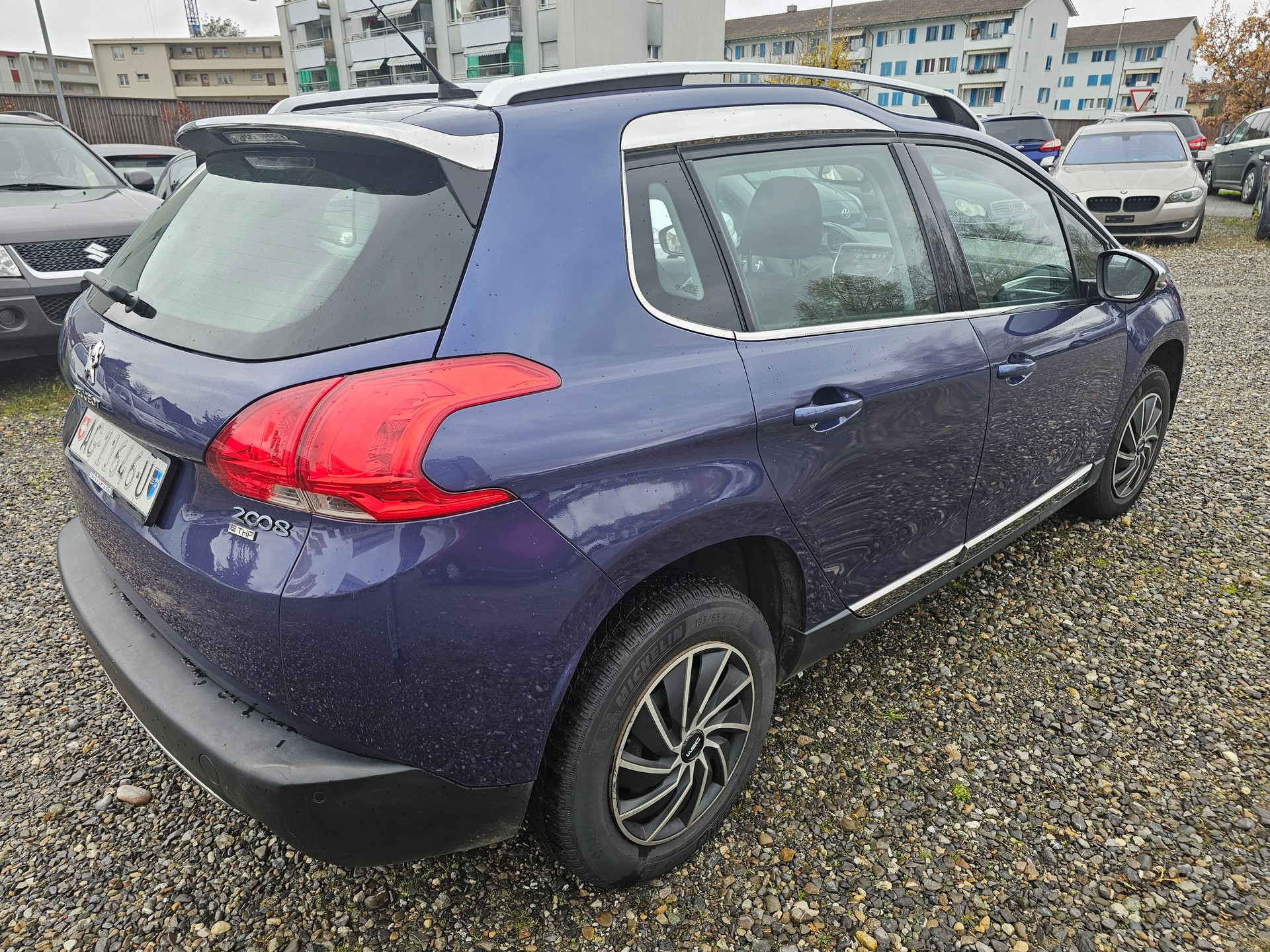 PEUGEOT 2008 1.2 PureTech Active-image-4