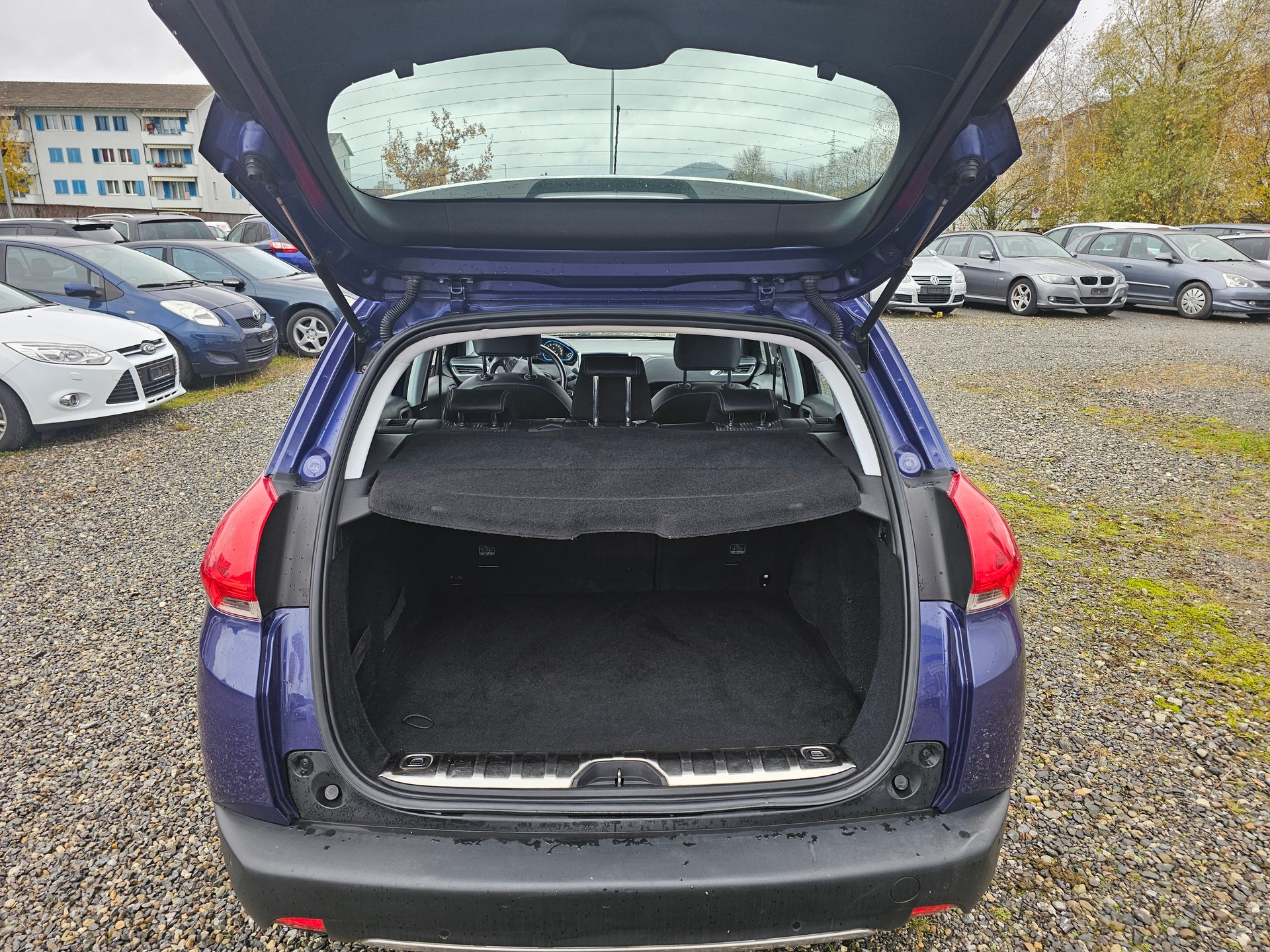 PEUGEOT 2008 1.2 PureTech Active-image-11