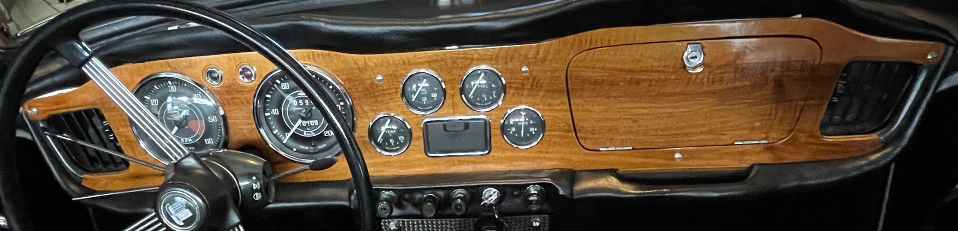 TRIUMPH TR4A IRS-image-9
