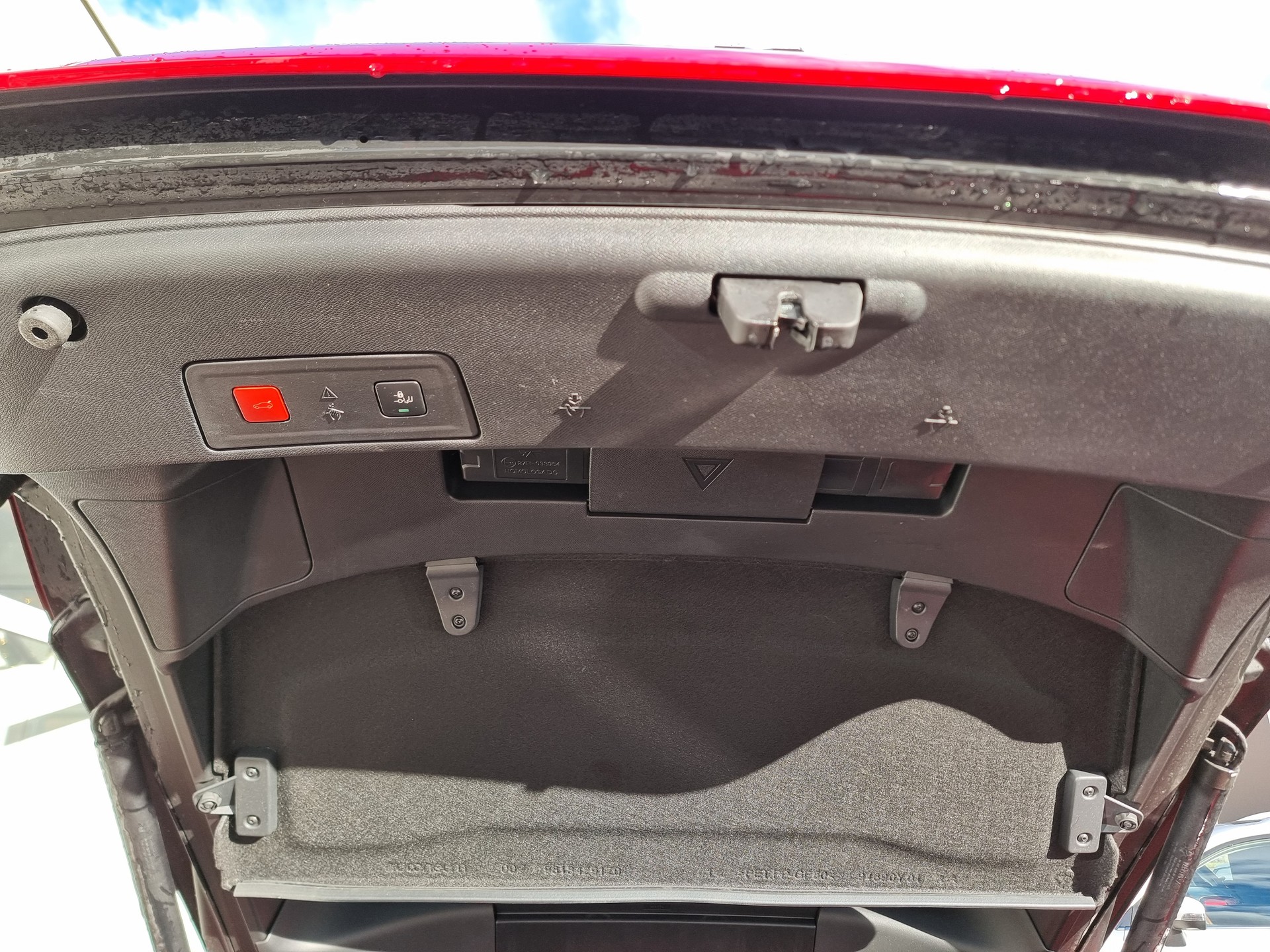 PEUGEOT 508 1.6 PureTech First Edition EAT8-image-8