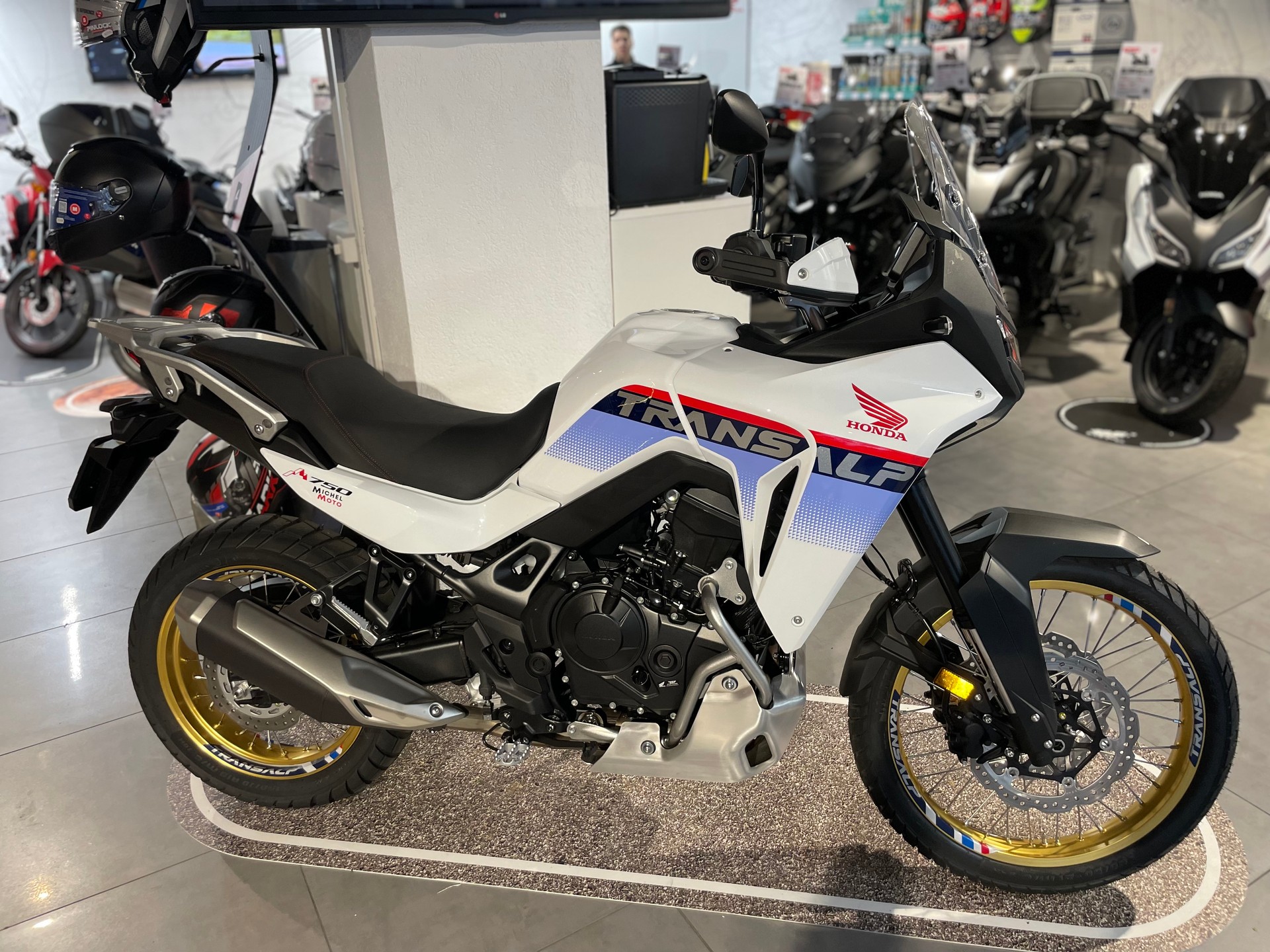 HONDA XL 750-image-2
