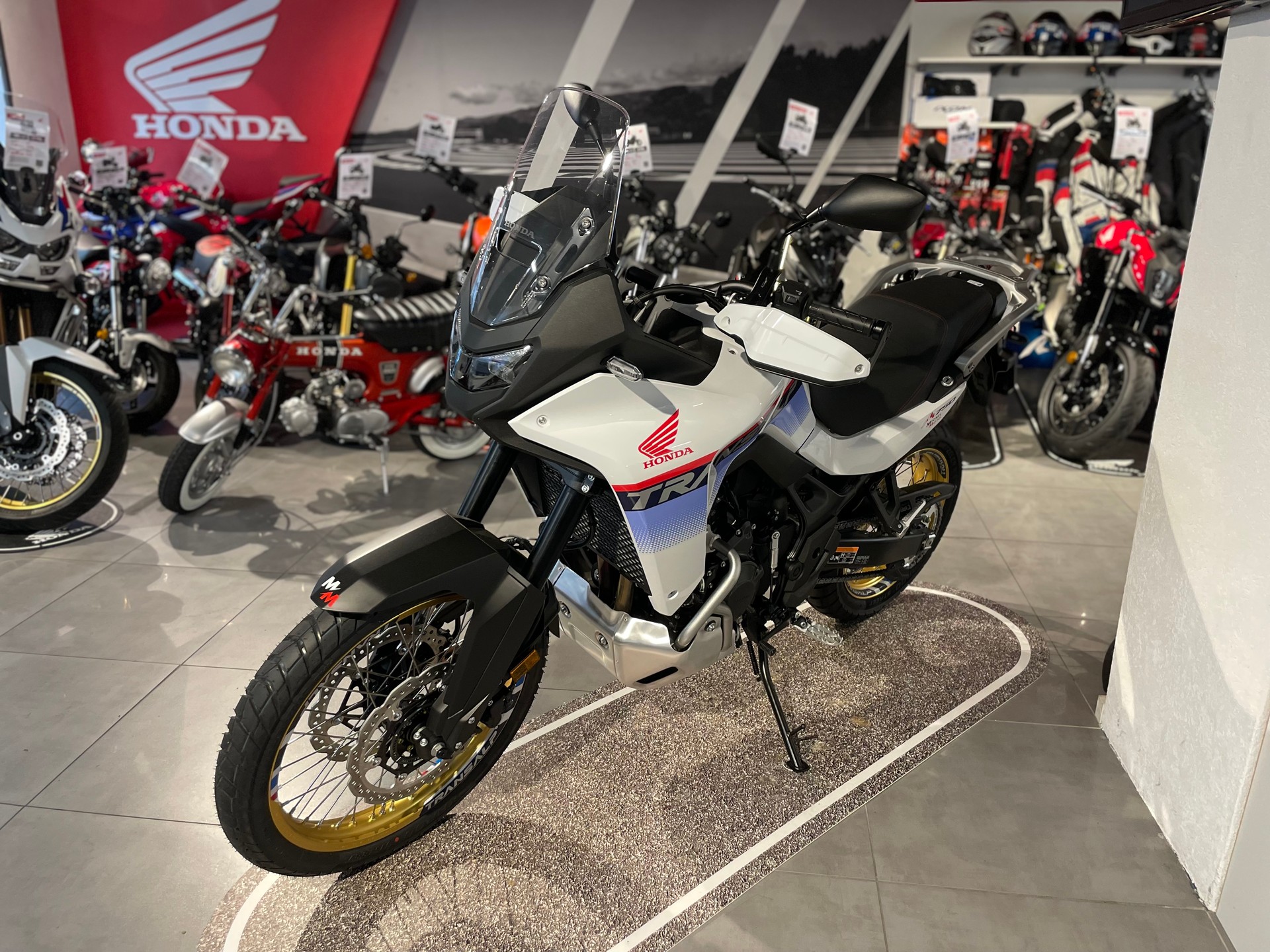 HONDA XL 750-image-1
