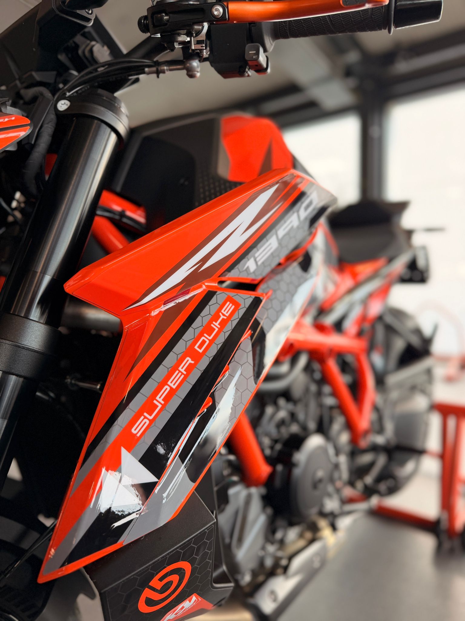 KTM 1390 Super Duke R EVO 2025-image-5