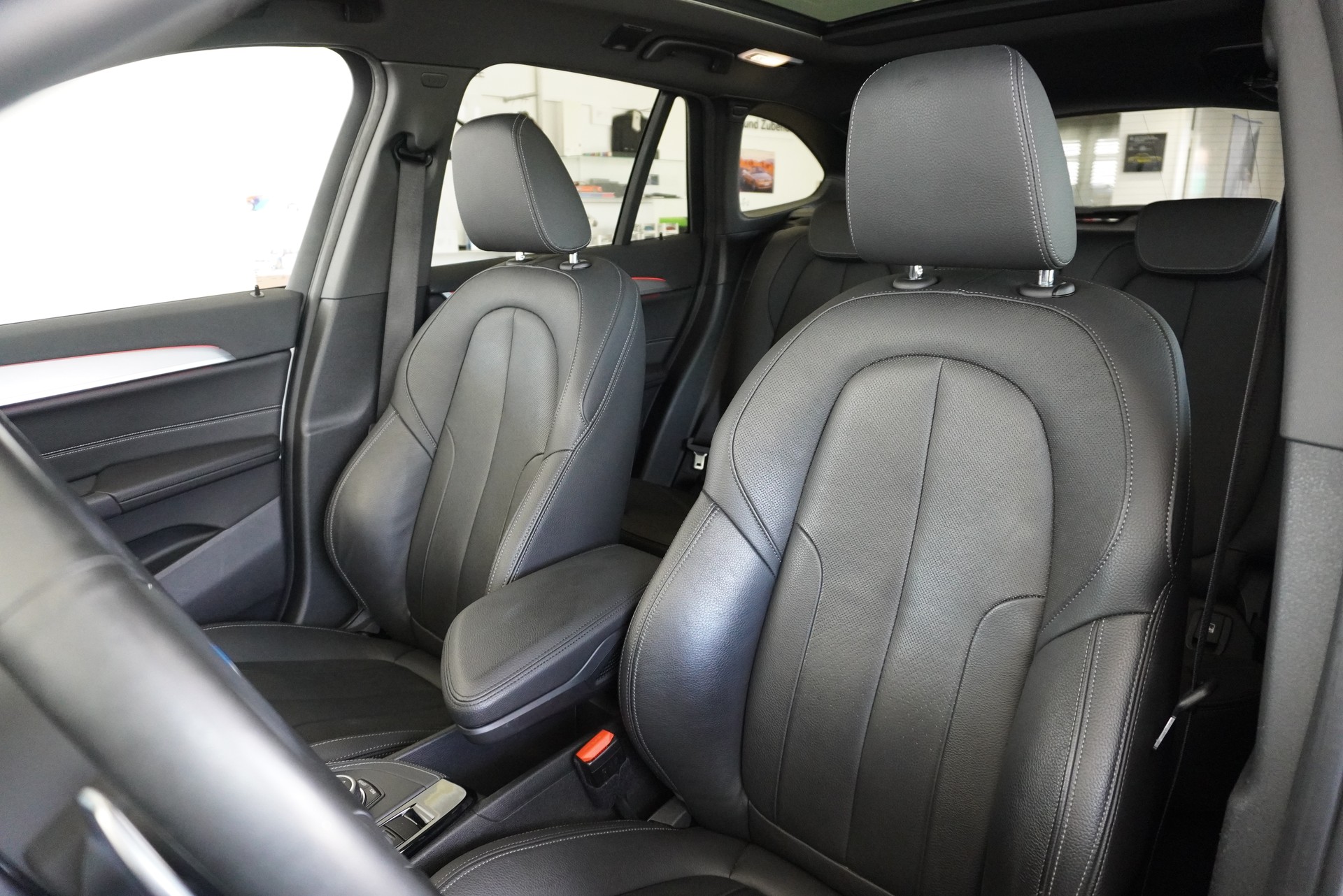 BMW X1 xDrive 25i M Sport Steptronic-image-13